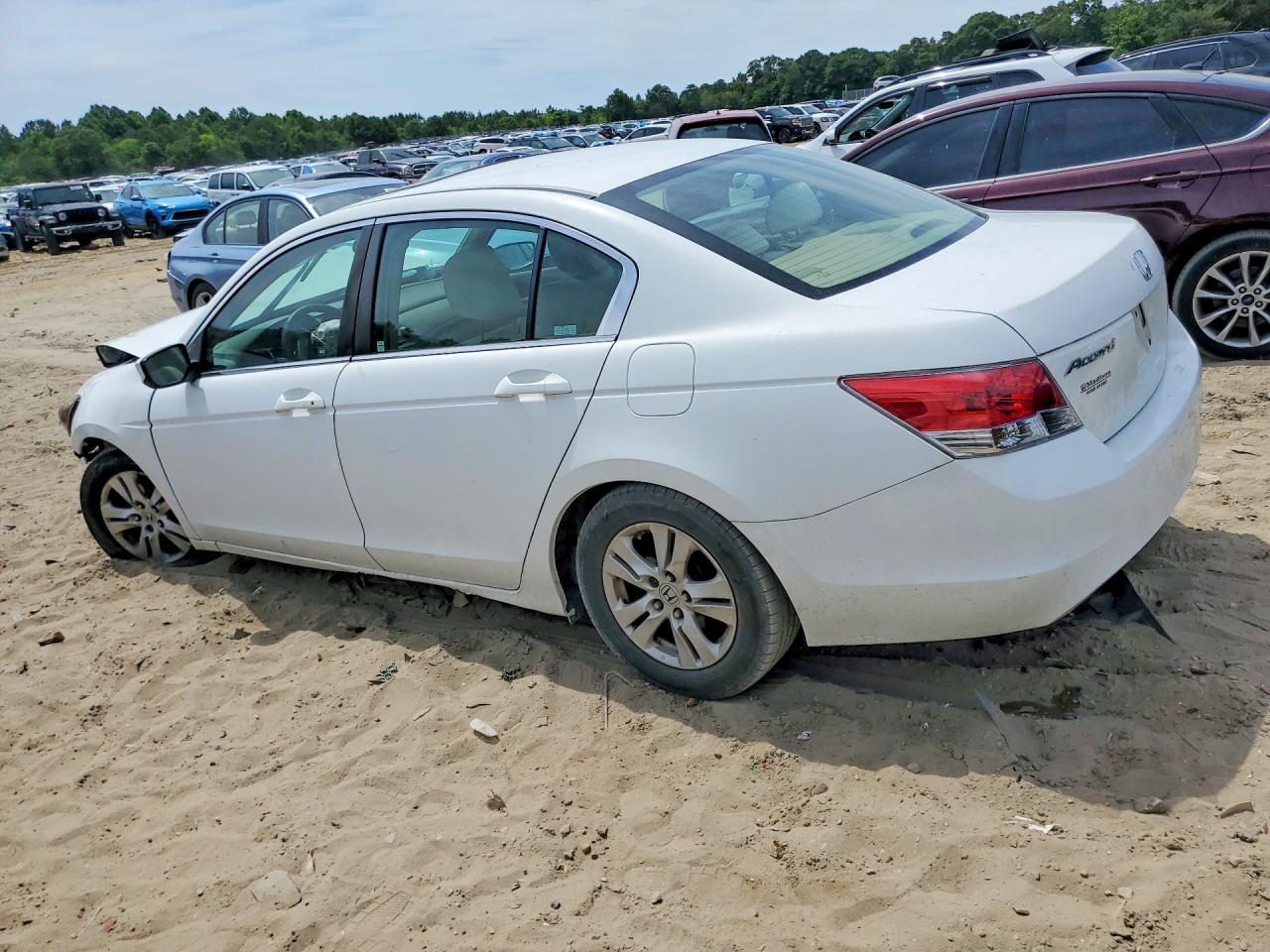 2009 Honda Accord Lx White vin: 1HGCP26319A114815
