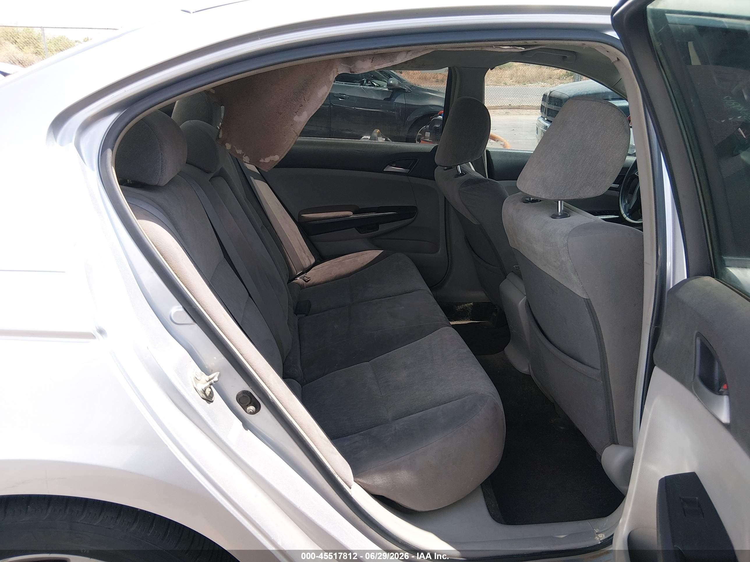 2009 Honda Accord 2.4 Lx Silver vin: 1HGCP26319A136474