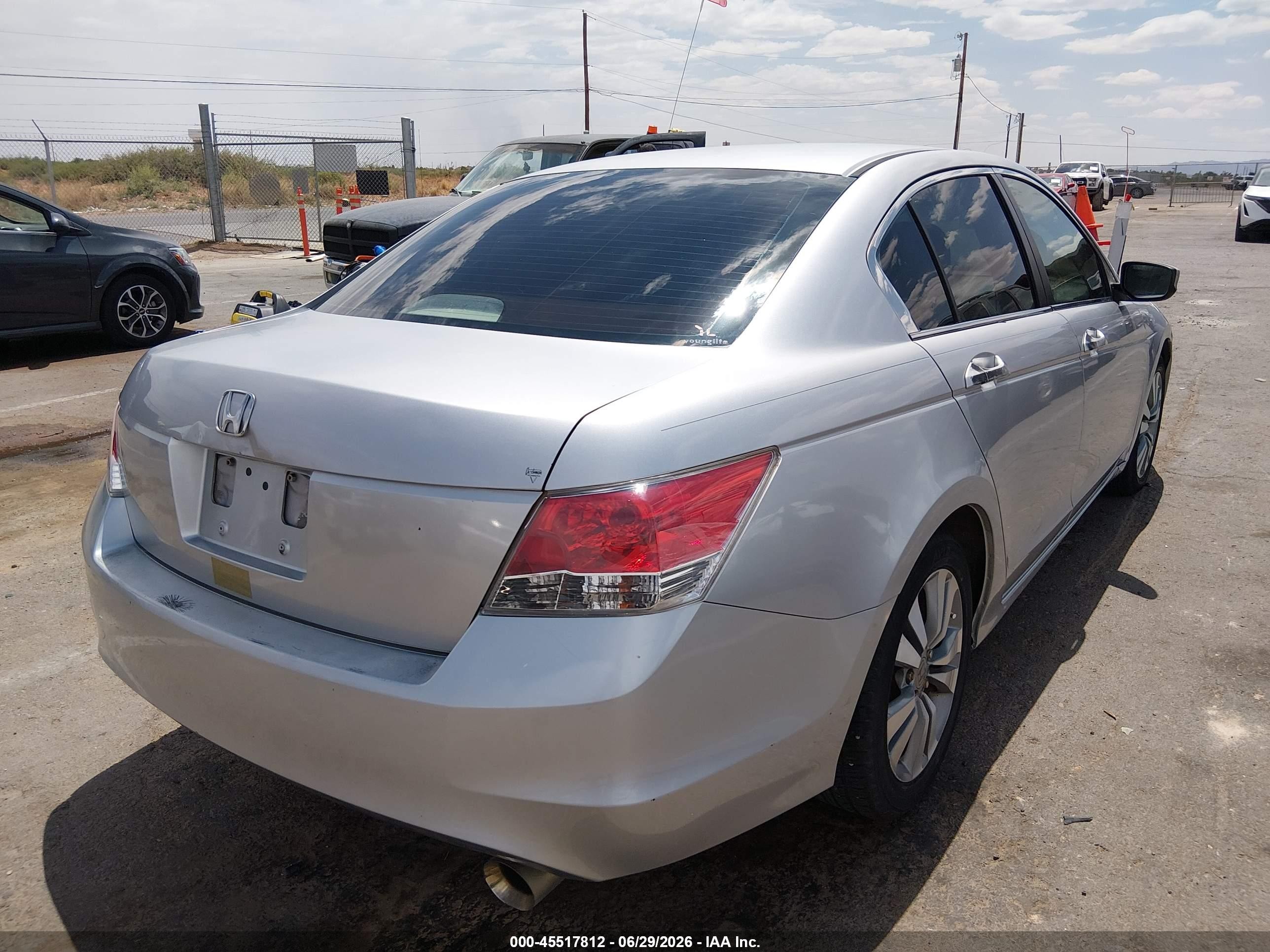 2009 Honda Accord 2.4 Lx Silver vin: 1HGCP26319A136474