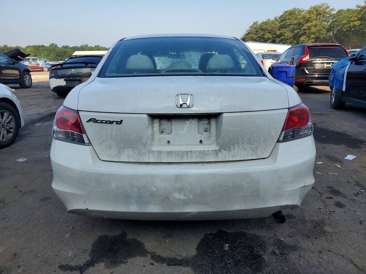 2009 Honda Accord White vin: 1HGCP26319A155316