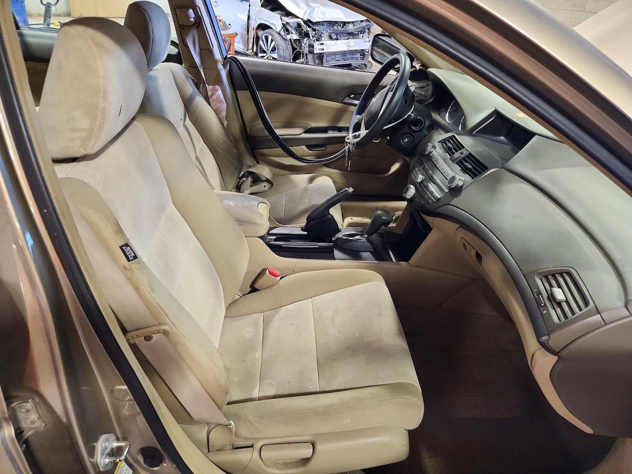 2009 Honda Accord Lx Beige vin: 1HGCP26319A189174