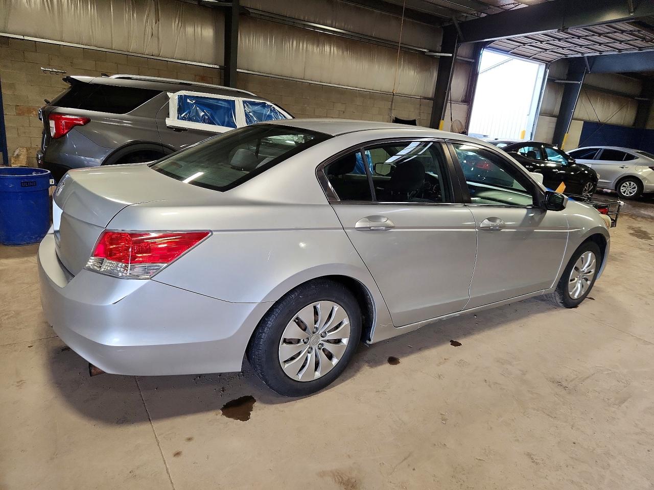 2009 Honda Accord Lx Silver vin: 1HGCP26319A191071