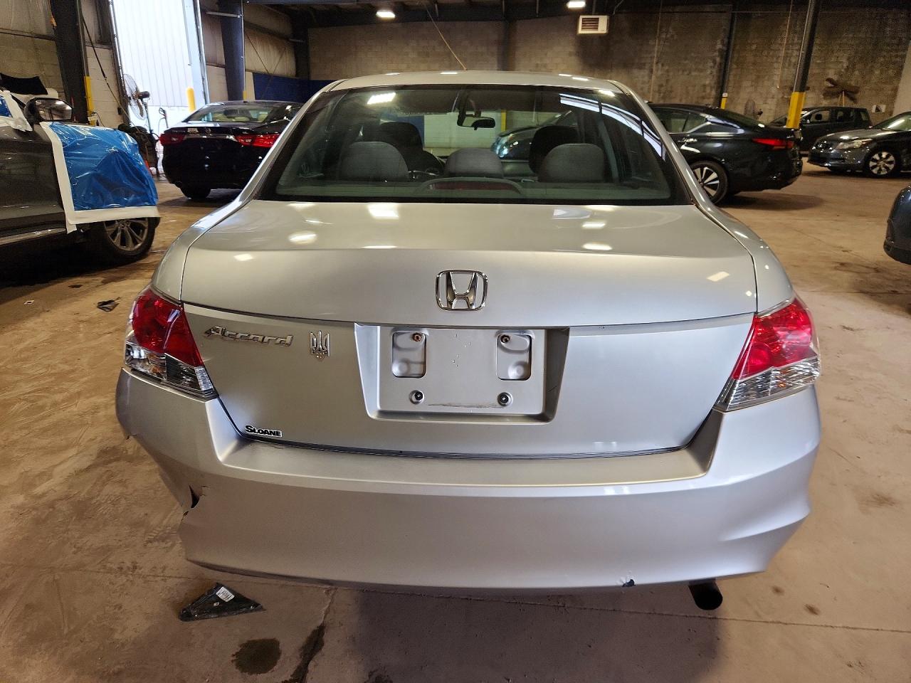 2009 Honda Accord Lx Silver vin: 1HGCP26319A191071