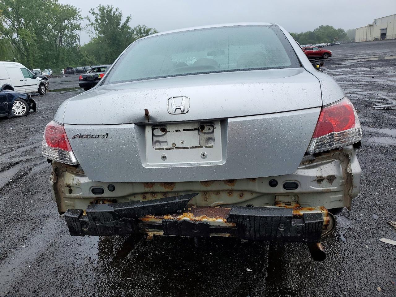2008 Honda Accord Lx Silver vin: 1HGCP26328A010235