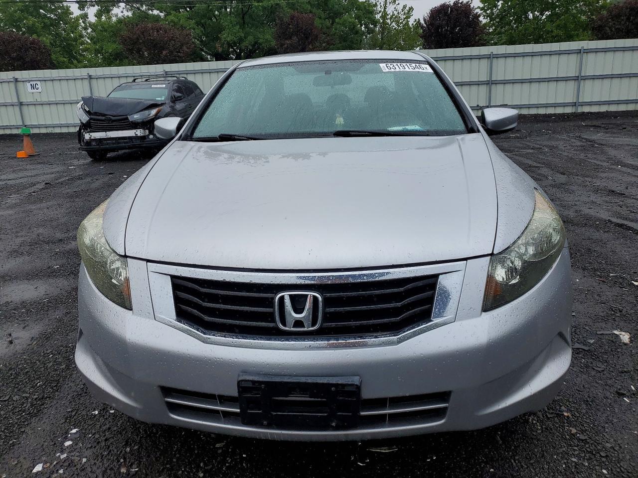 2008 Honda Accord Lx Silver vin: 1HGCP26328A010235