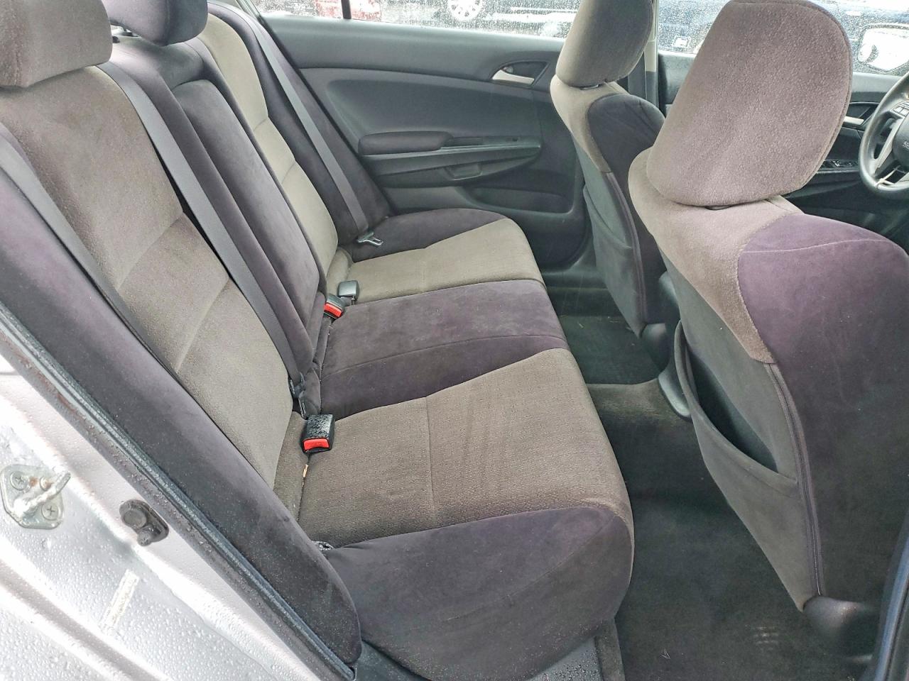 2008 Honda Accord Lx Silver vin: 1HGCP26328A010235