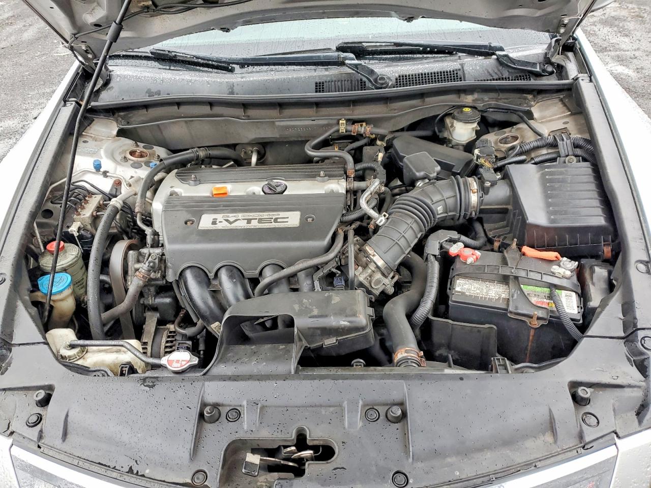 2008 Honda Accord Lx Silver vin: 1HGCP26328A010235