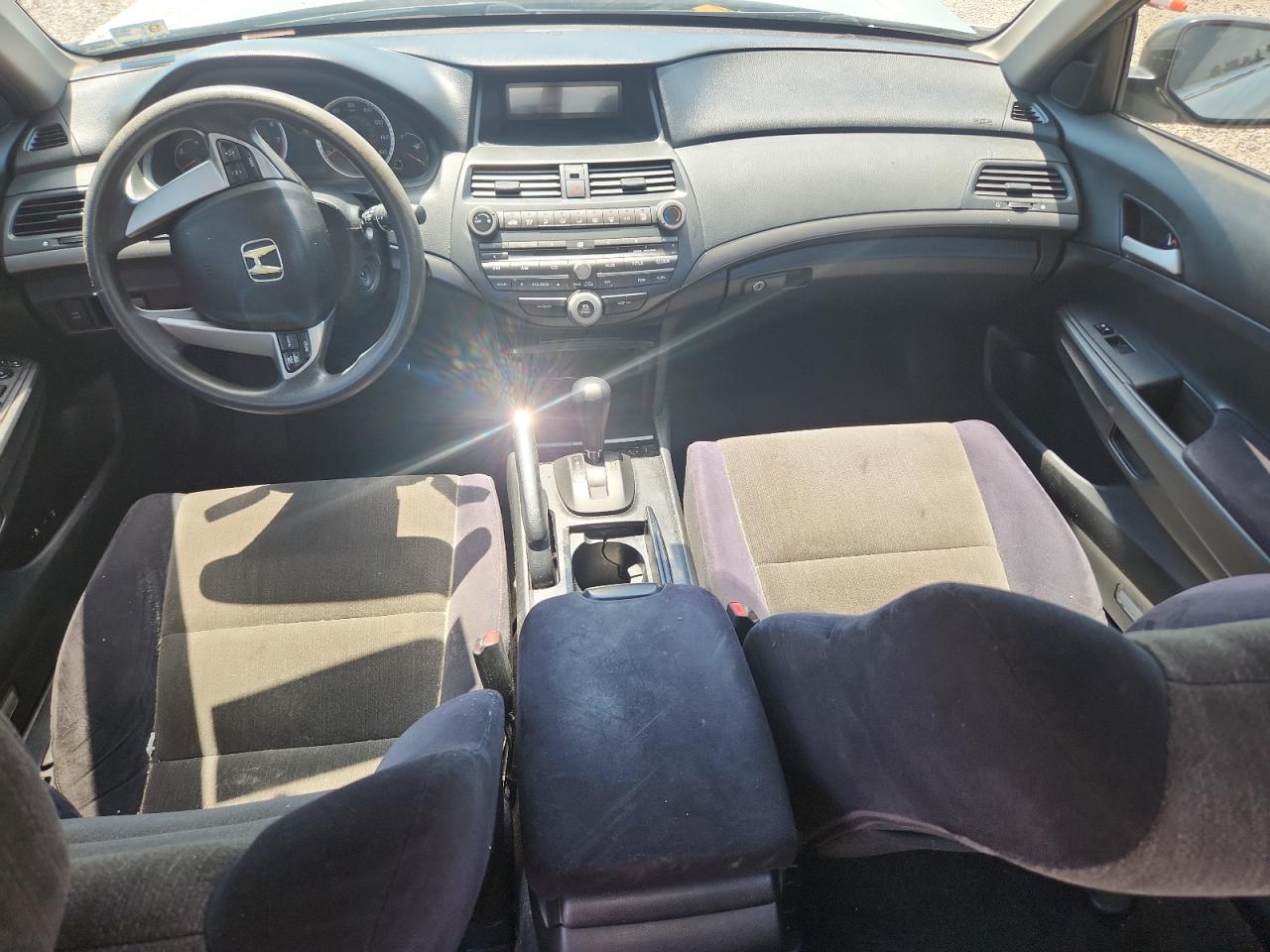 2008 Honda Accord Lx Silver vin: 1HGCP26328A166422
