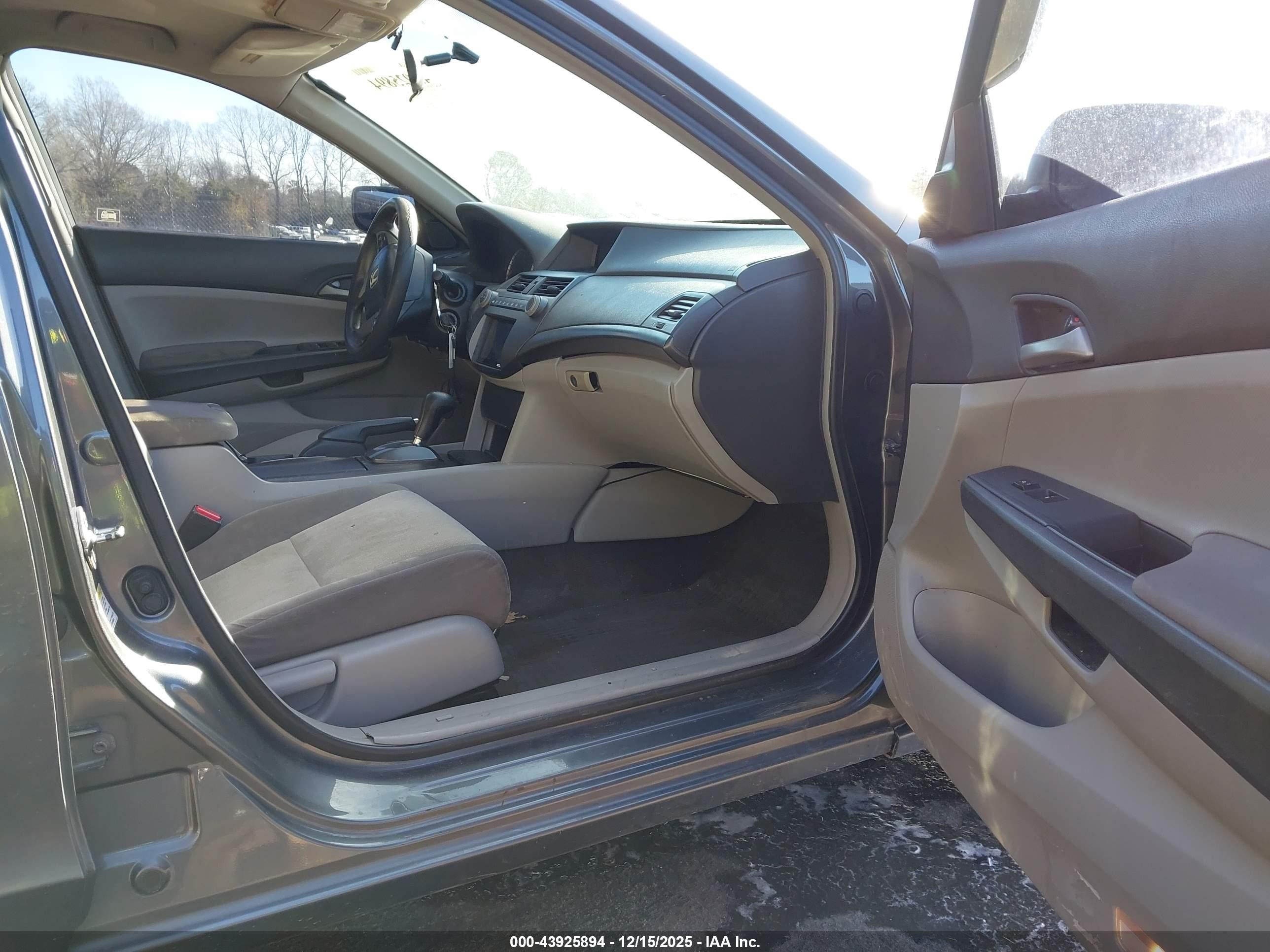 2009 Honda Accord 2.4 Lx Gray vin: 1HGCP26329A001326