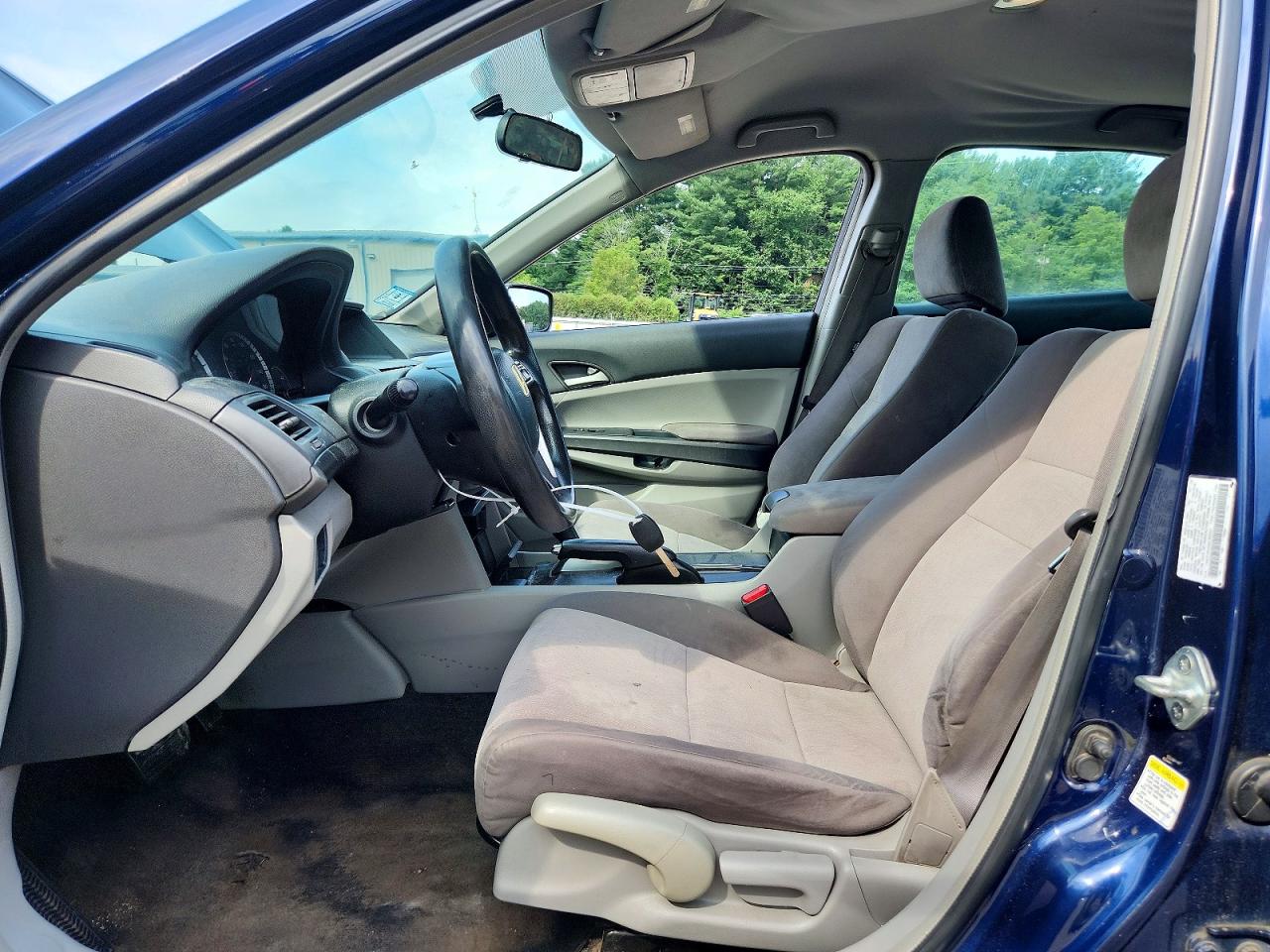 2009 Honda Accord Lx Blue vin: 1HGCP26329A186560