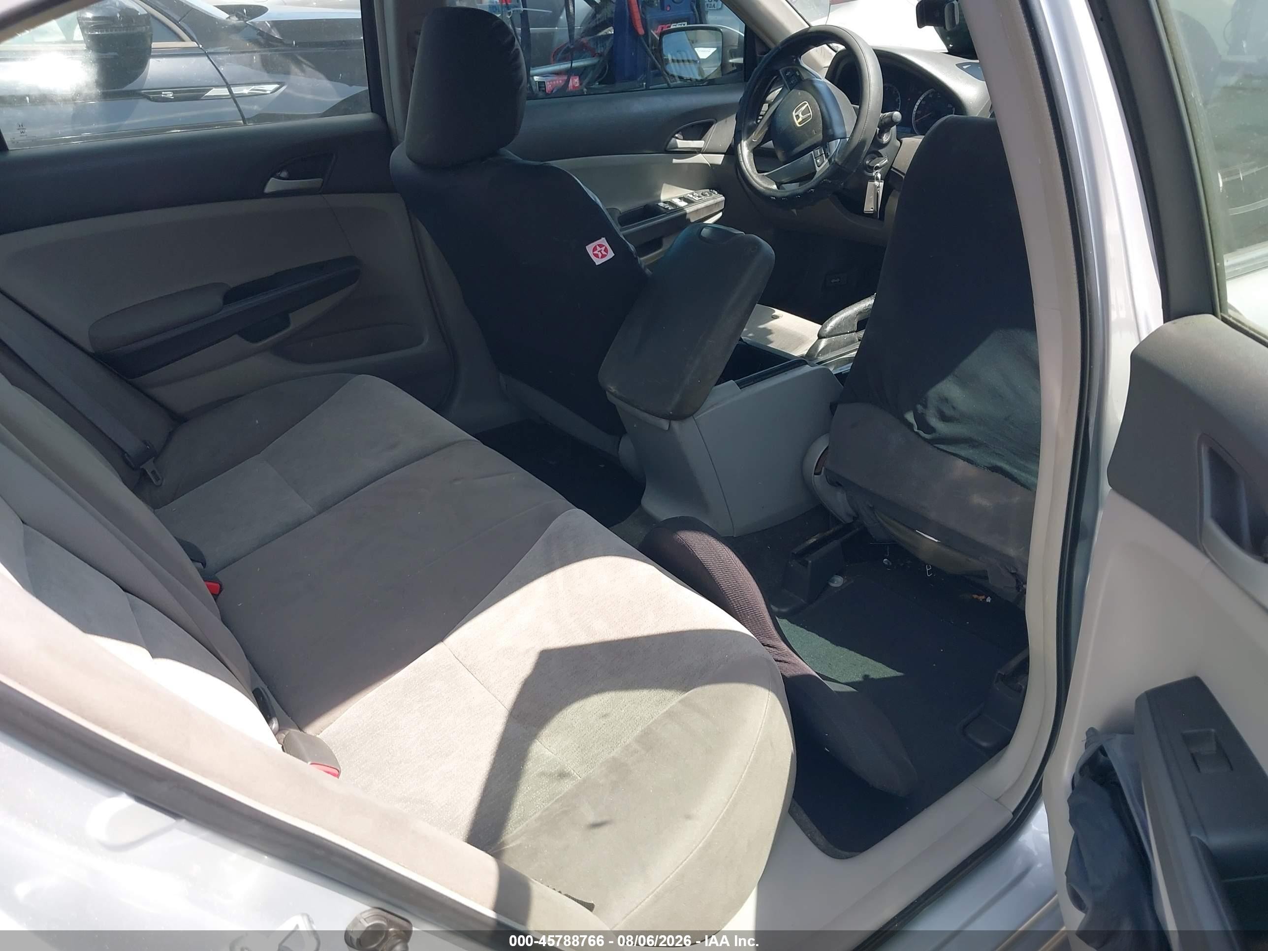2009 Honda Accord 2.4 Lx Серебряный vin: 1HGCP26329A188034