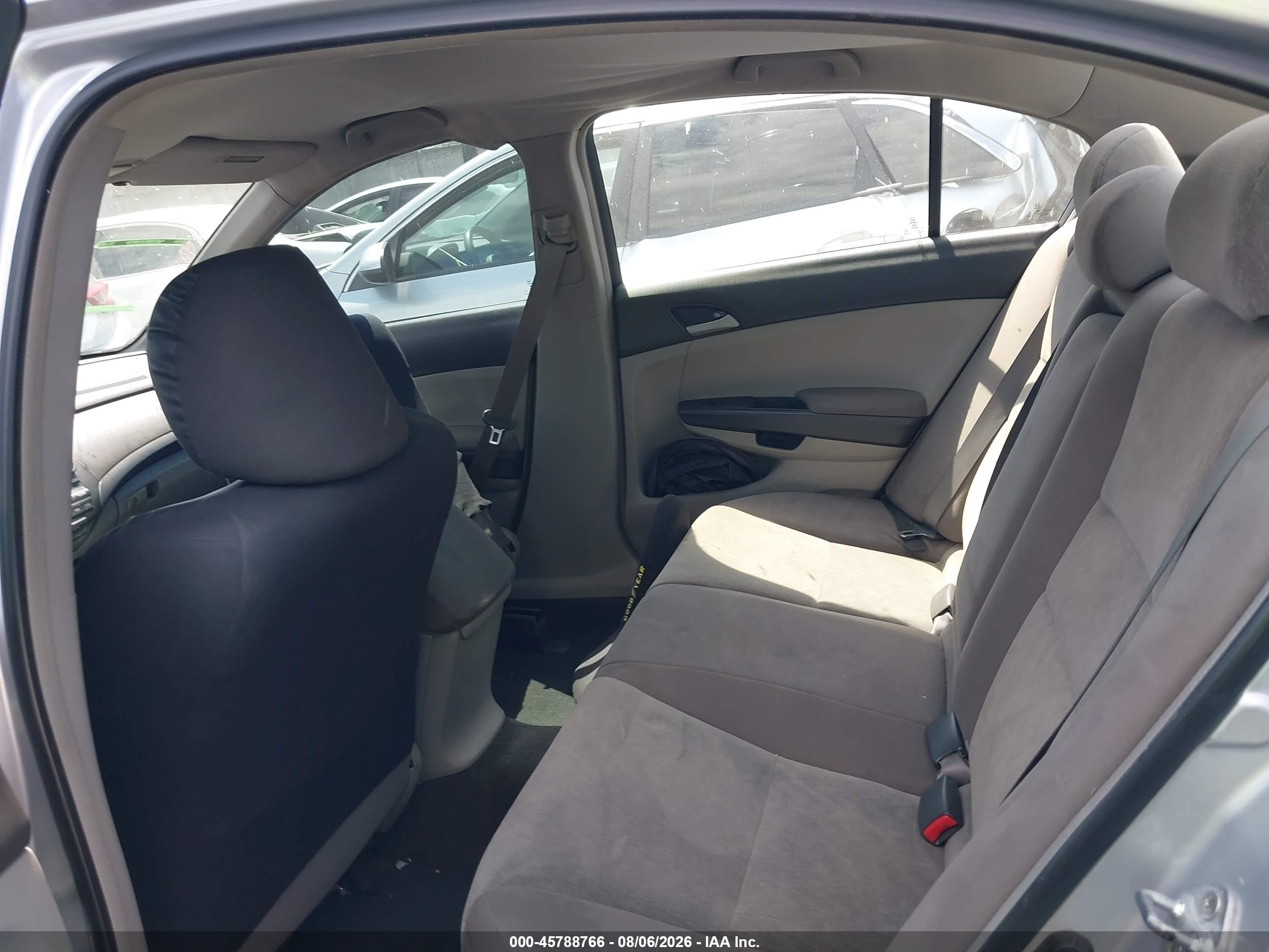 2009 Honda Accord 2.4 Lx Серебряный vin: 1HGCP26329A188034