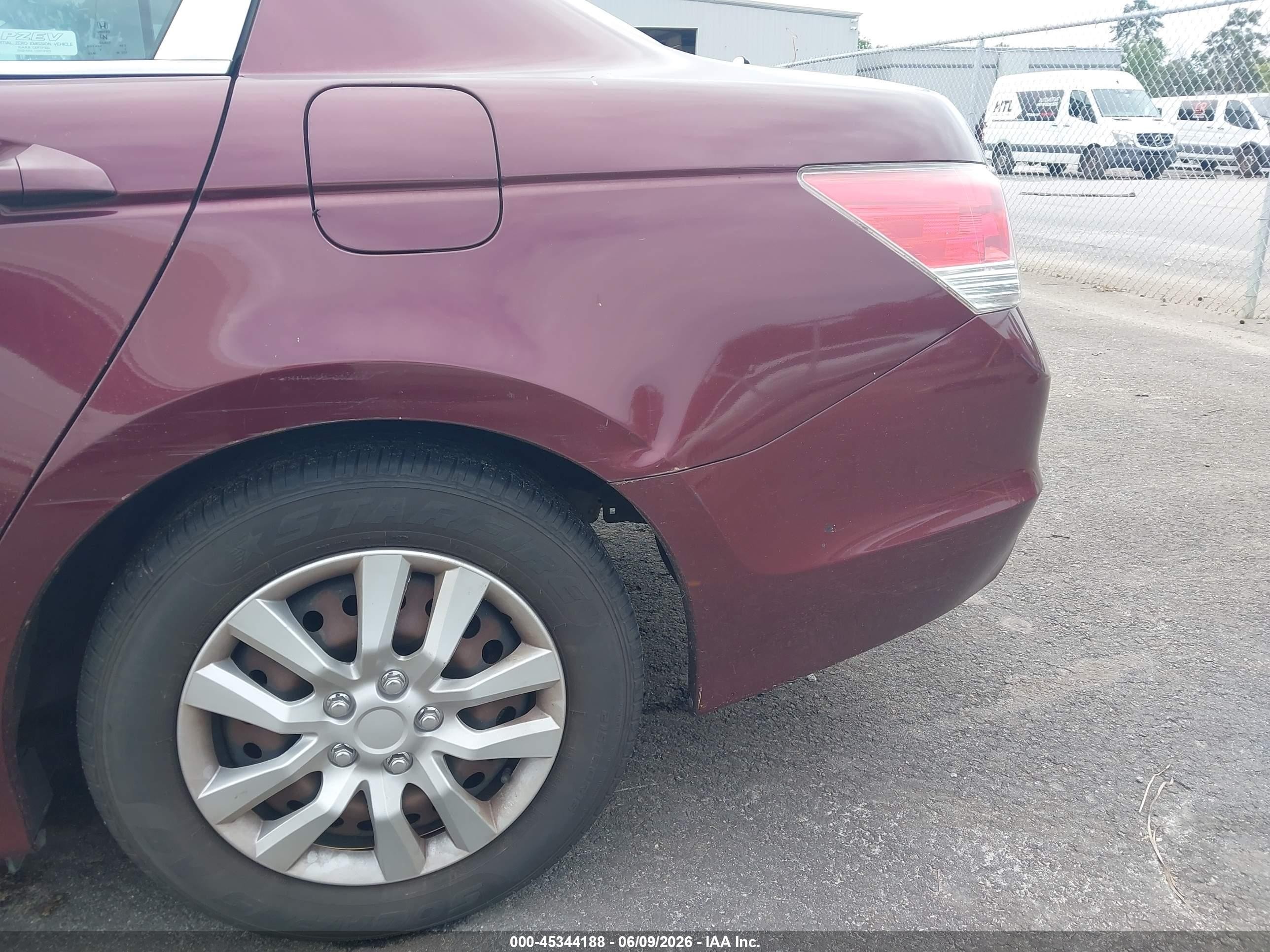 2009 Honda Accord 2.4 Lx Burgundy vin: 1HGCP26329A196084
