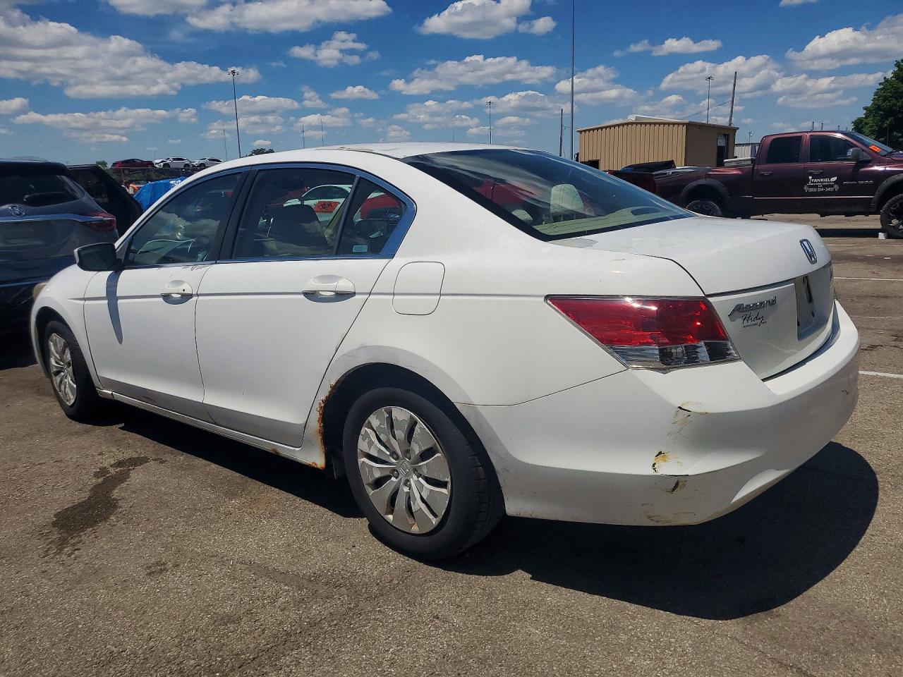 2008 Honda Accord Lx Белый vin: 1HGCP26338A009823