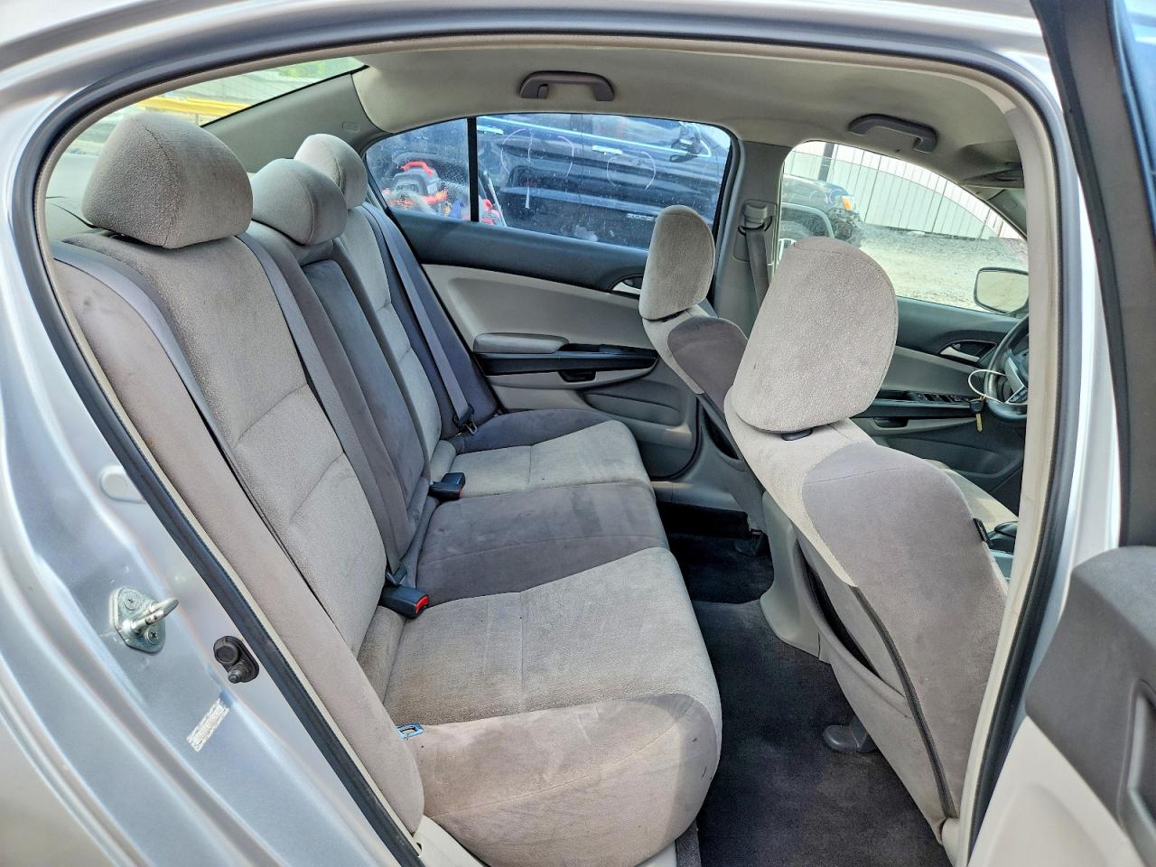 2008 Honda Accord Lx Silver vin: 1HGCP26338A026914