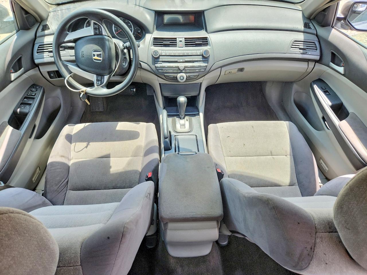 2008 Honda Accord Lx Silver vin: 1HGCP26338A026914