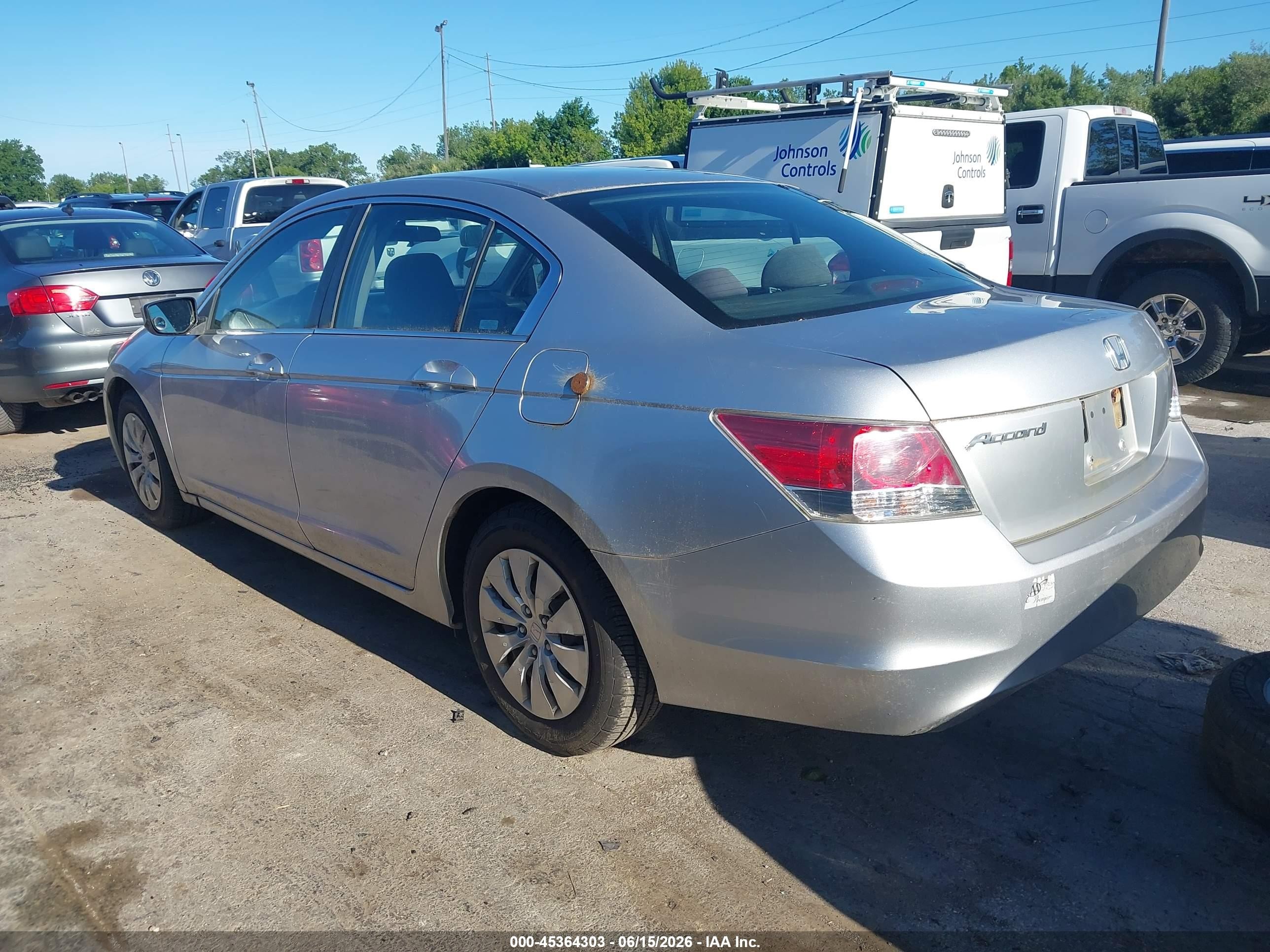 2008 Honda Accord 2.4 Lx Silver vin: 1HGCP26338A095375