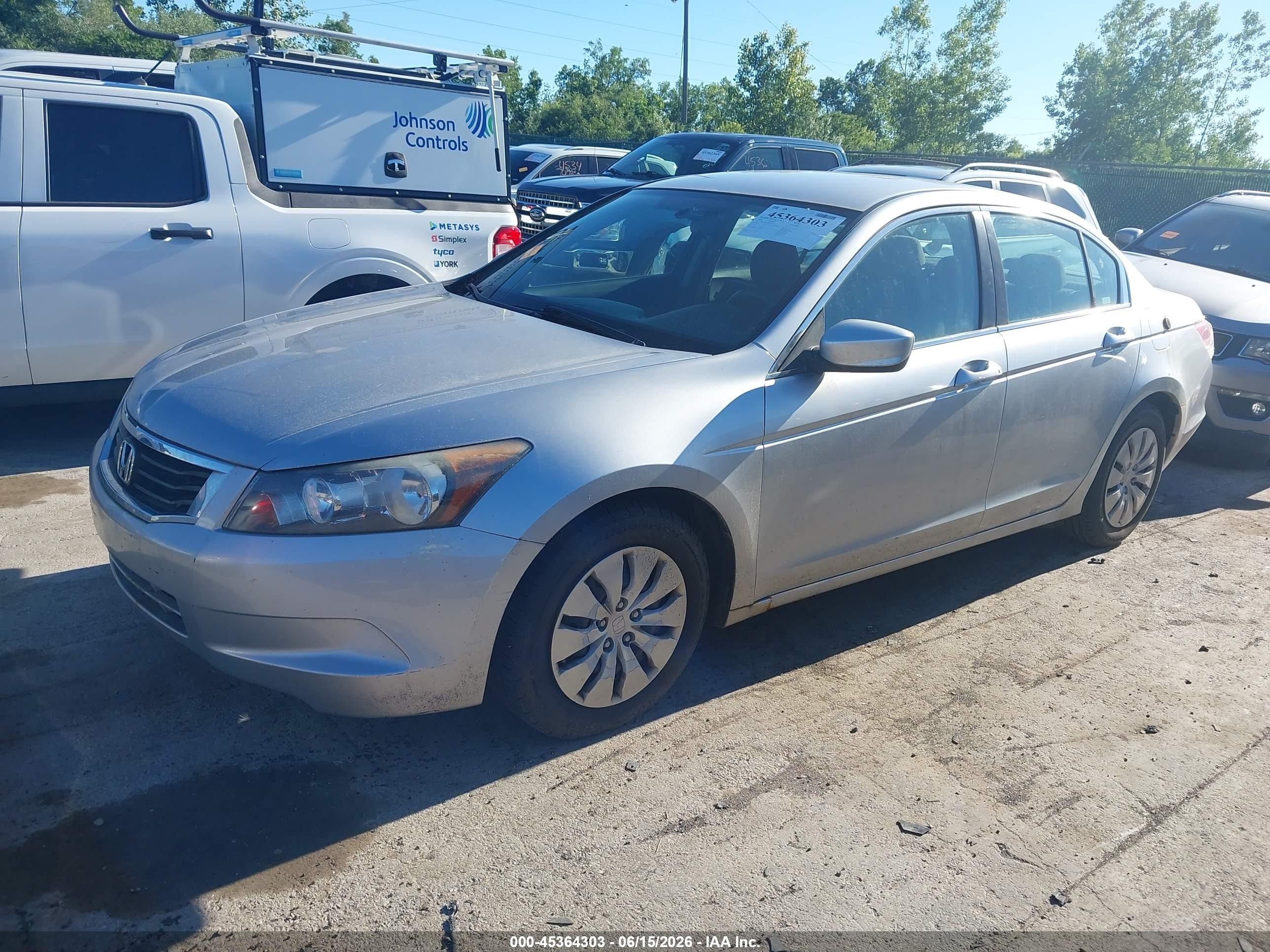 2008 Honda Accord 2.4 Lx Silver vin: 1HGCP26338A095375