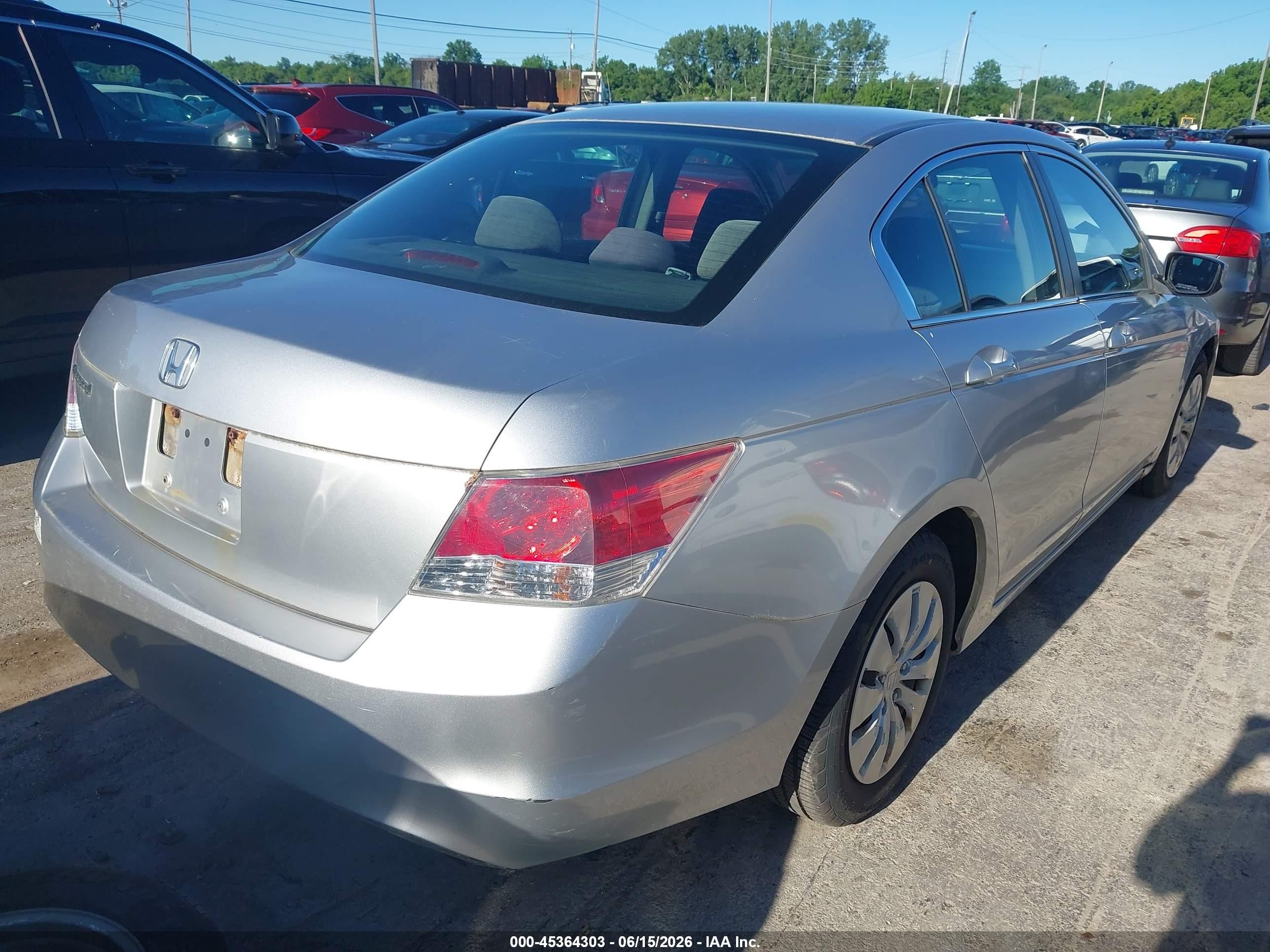 2008 Honda Accord 2.4 Lx Silver vin: 1HGCP26338A095375