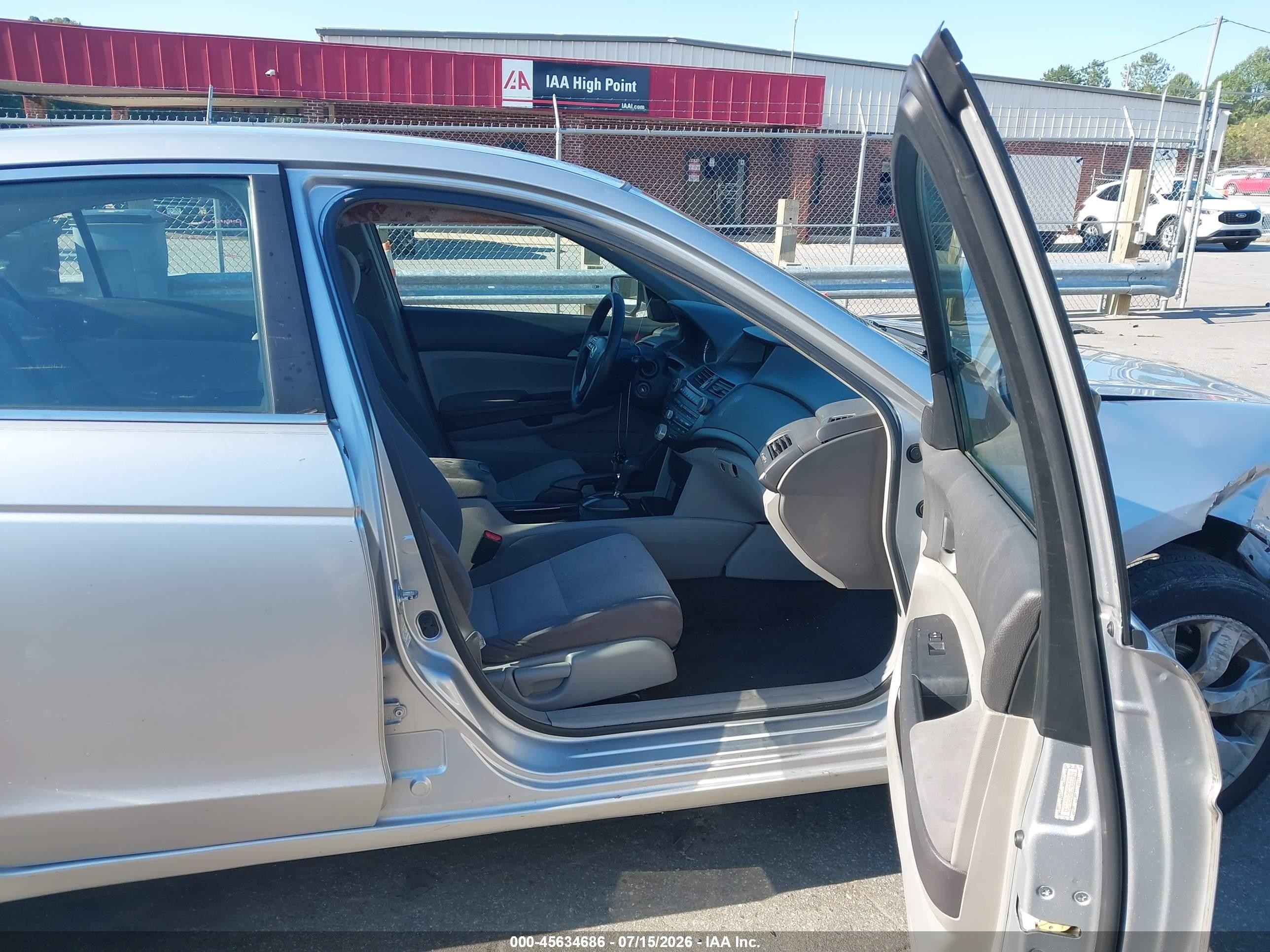 2008 Honda Accord 2.4 Lx Silver vin: 1HGCP26338A126155