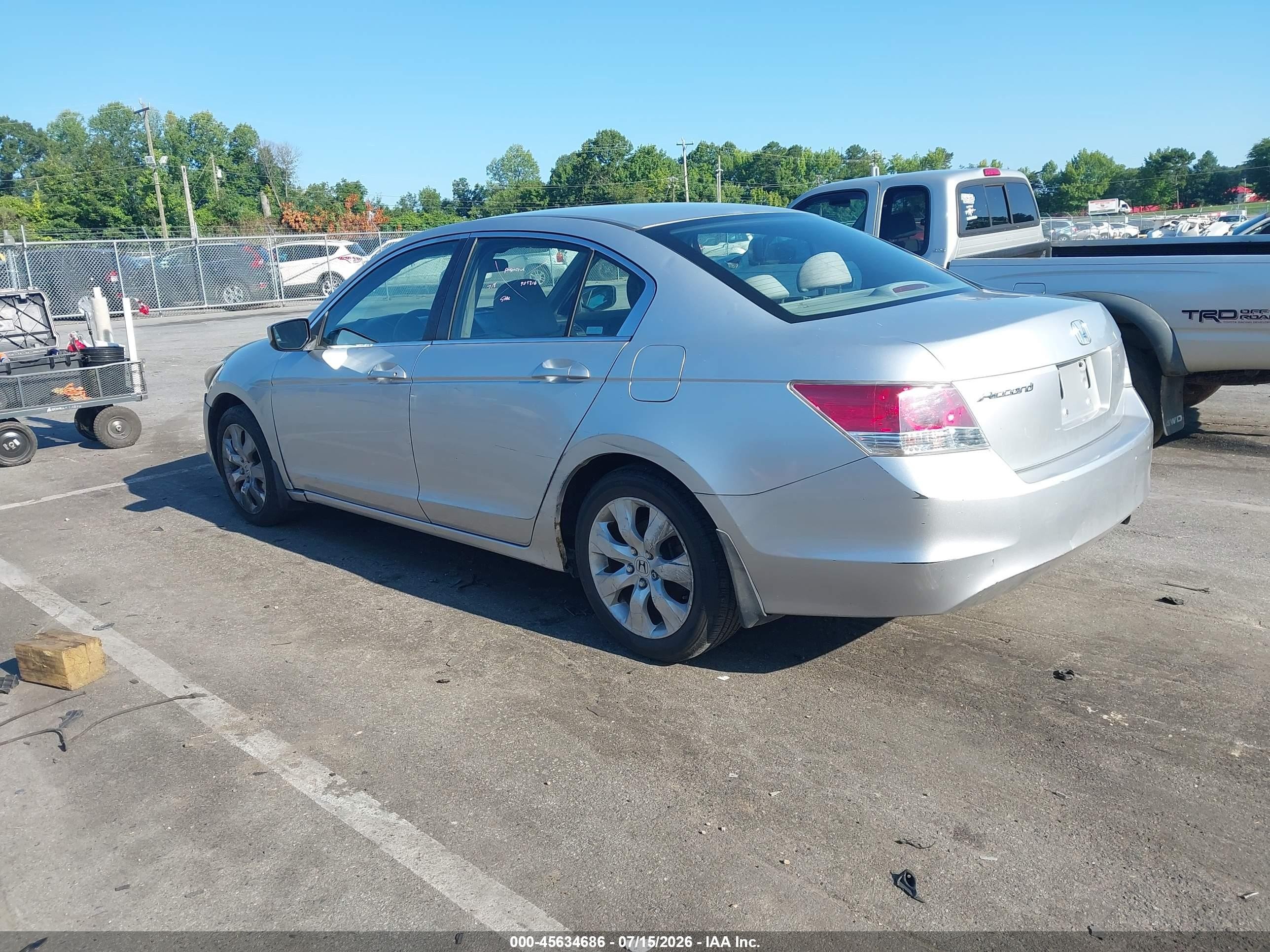 2008 Honda Accord 2.4 Lx Silver vin: 1HGCP26338A126155