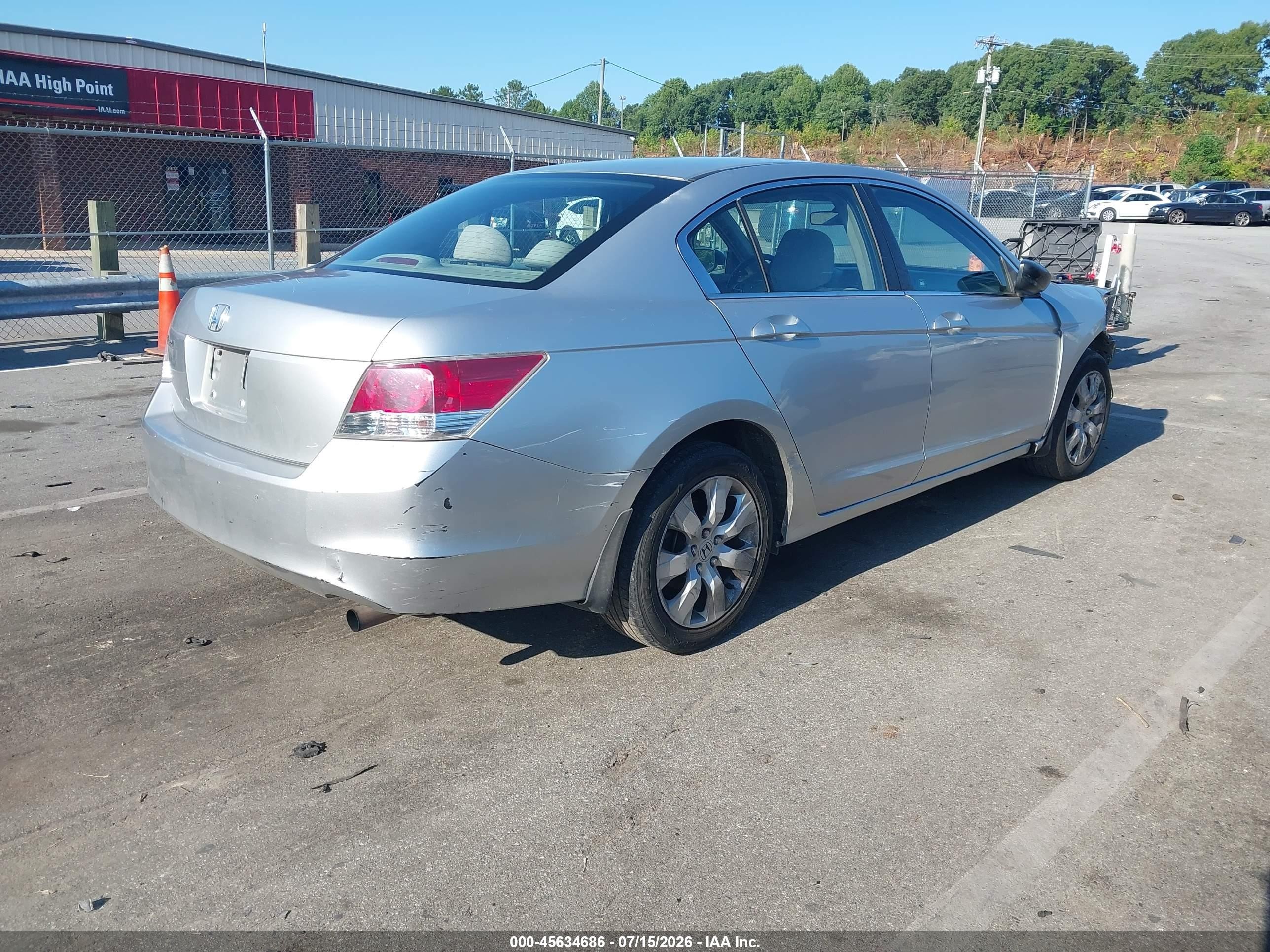 2008 Honda Accord 2.4 Lx Silver vin: 1HGCP26338A126155