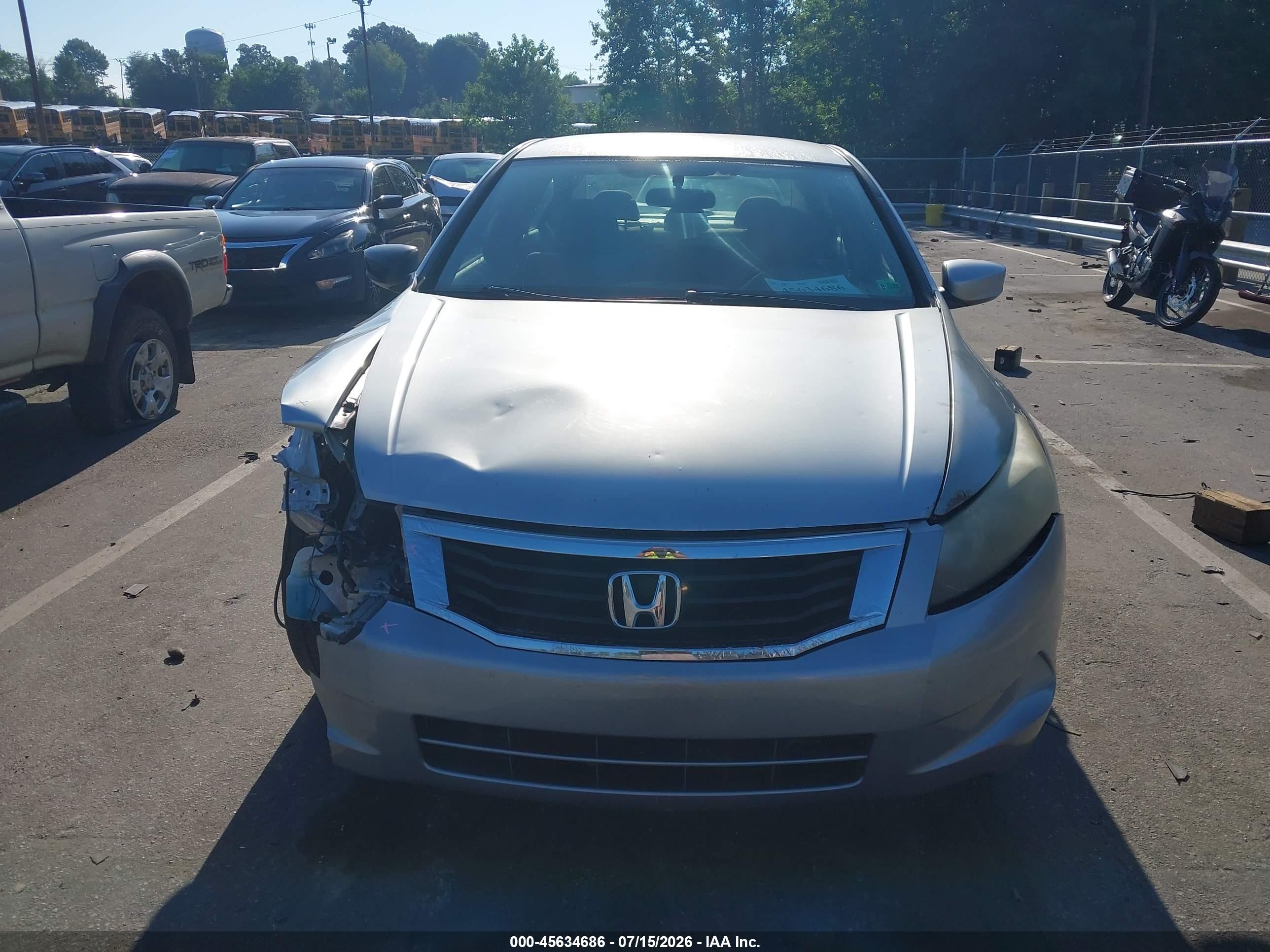 2008 Honda Accord 2.4 Lx Silver vin: 1HGCP26338A126155