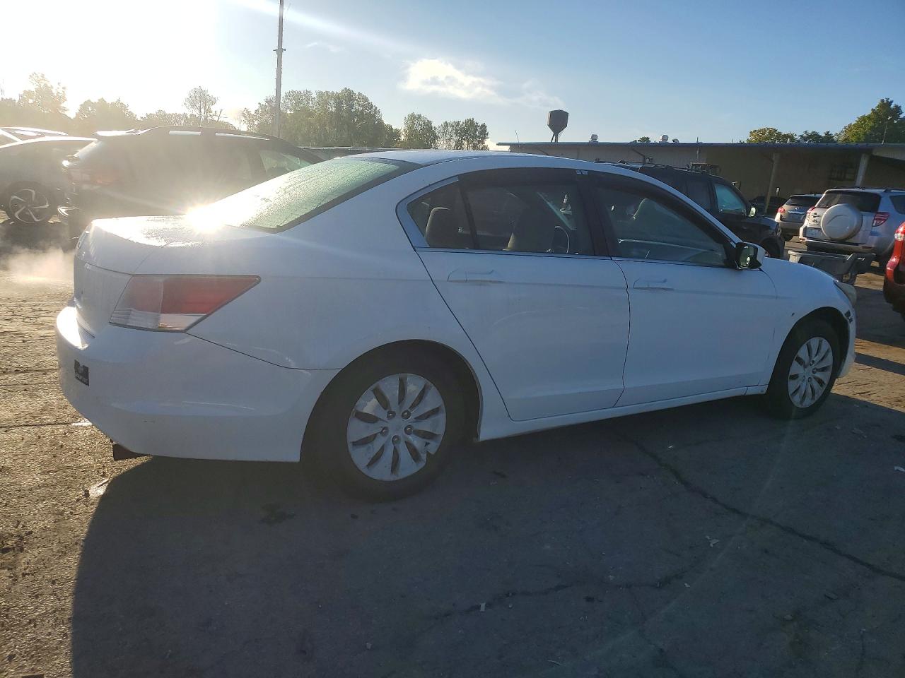 2009 Honda Accord Lx White vin: 1HGCP26339A114816