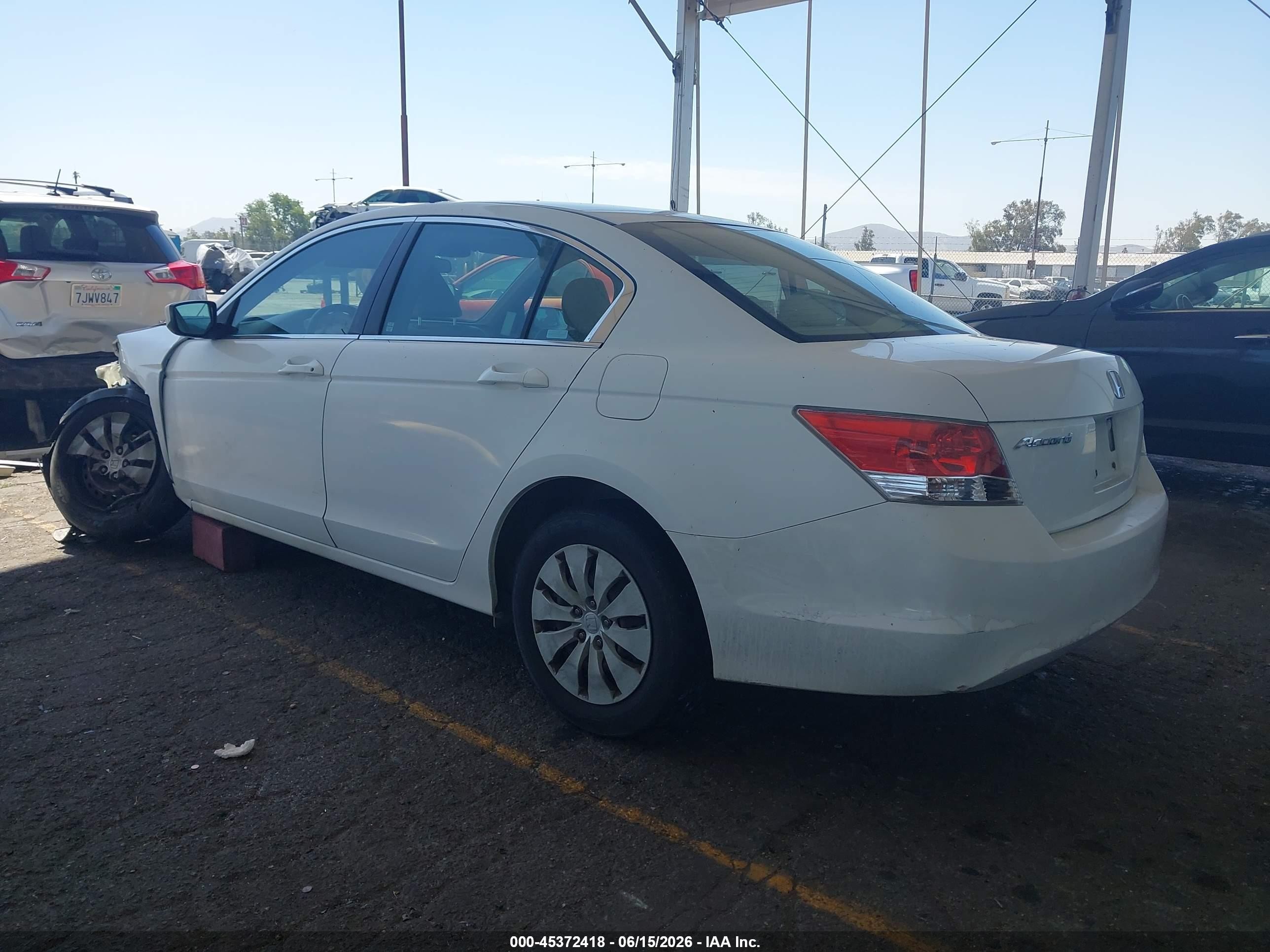 2009 Honda Accord 2.4 Lx White vin: 1HGCP26339A126240