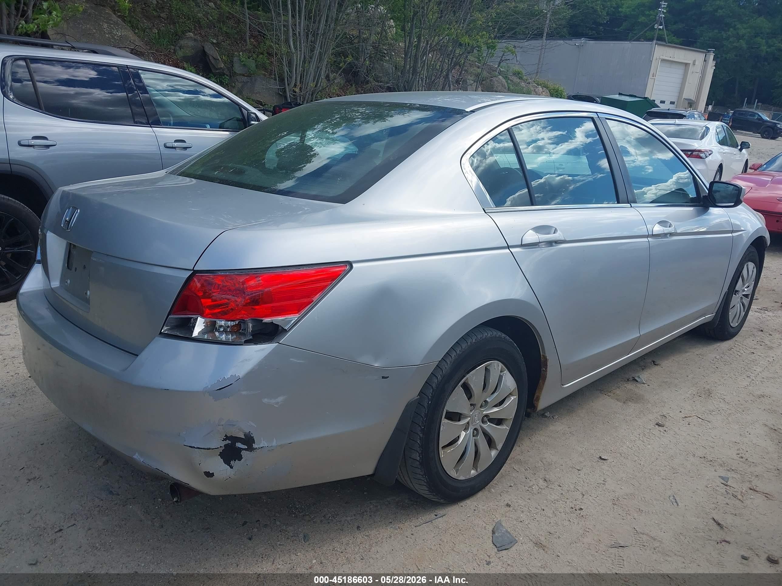 2009 Honda Accord 2.4 Lx Silver vin: 1HGCP26339A155804