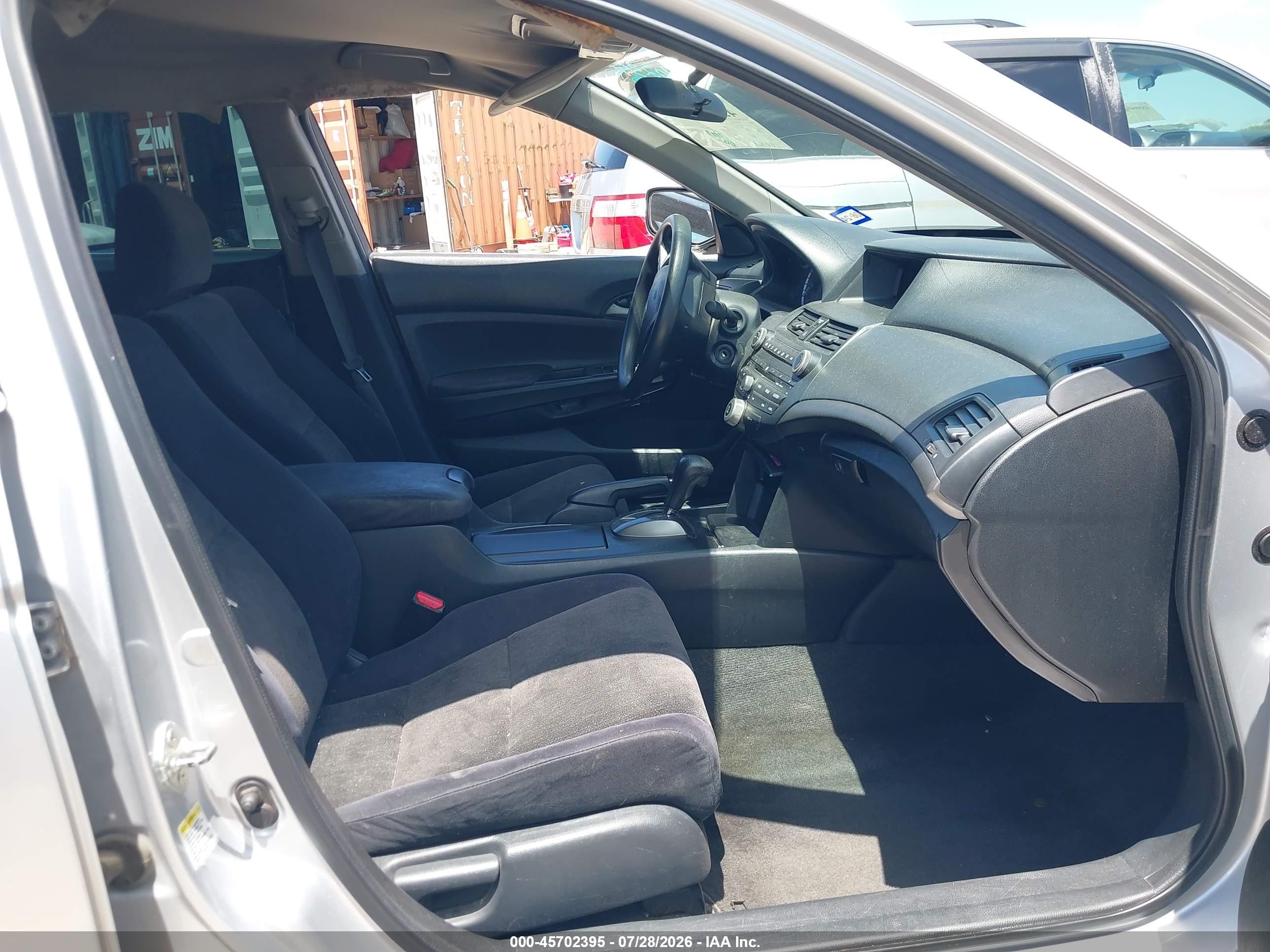 2009 Honda Accord 2.4 Lx Silver vin: 1HGCP26339A185143