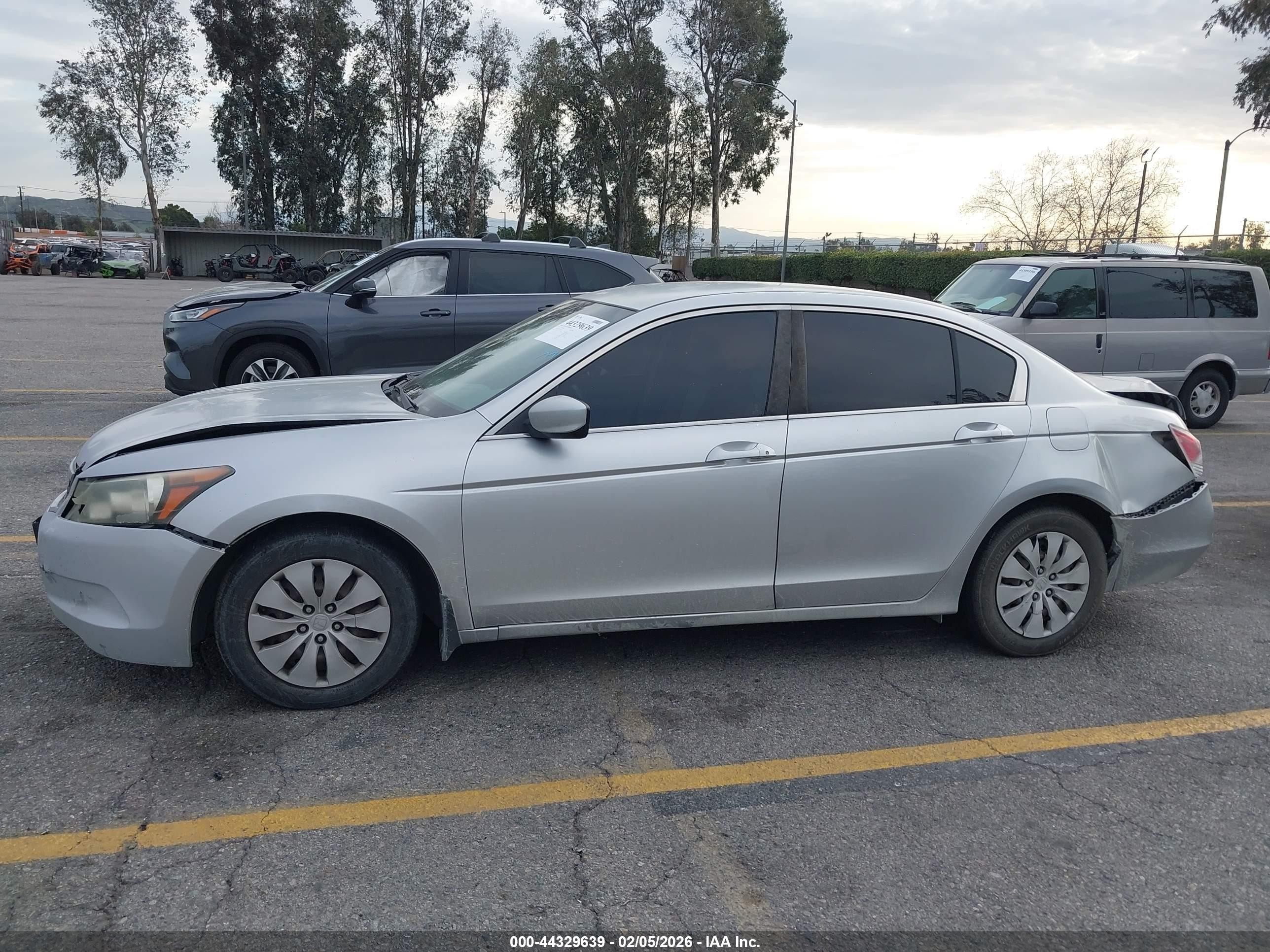 2008 Honda Accord 2.4 Lx Silver vin: 1HGCP26348A124236