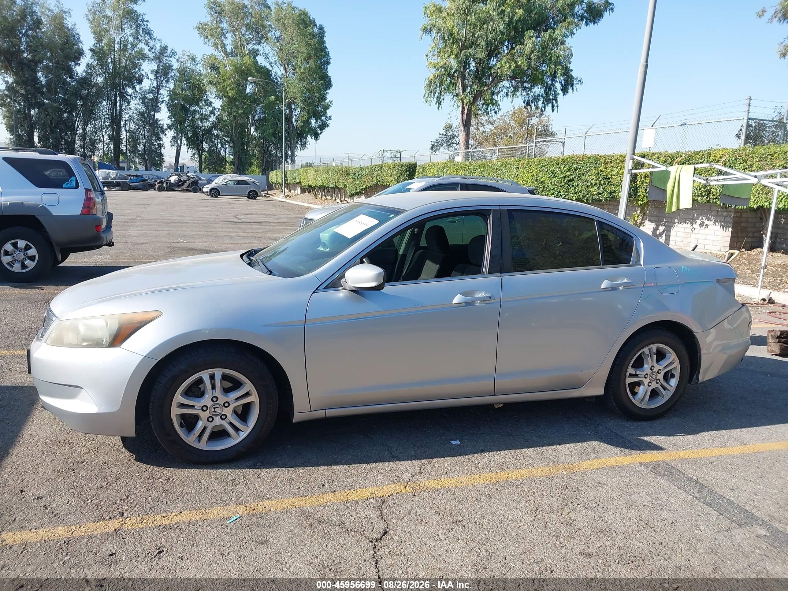 2009 Honda Accord 2.4 Lx Silver vin: 1HGCP26349A192571