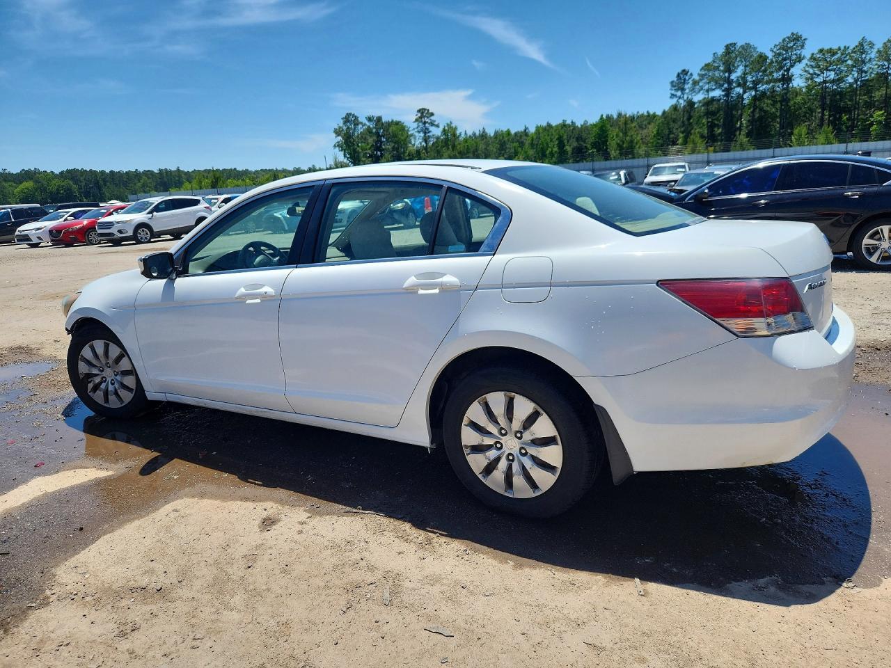 2008 Honda Accord Lx Белый vin: 1HGCP26358A009810