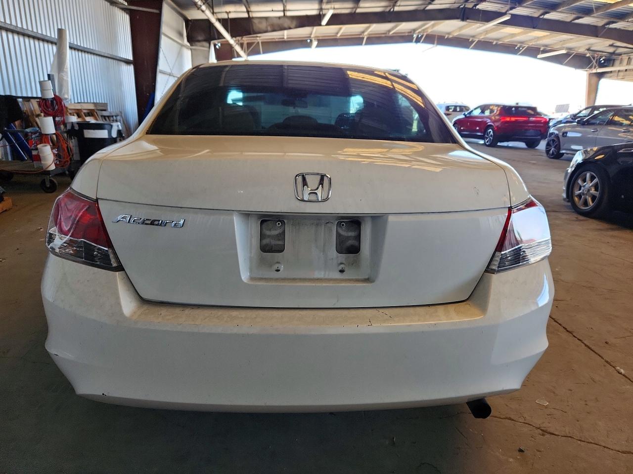 2008 Honda Accord Lx White vin: 1HGCP26358A018197
