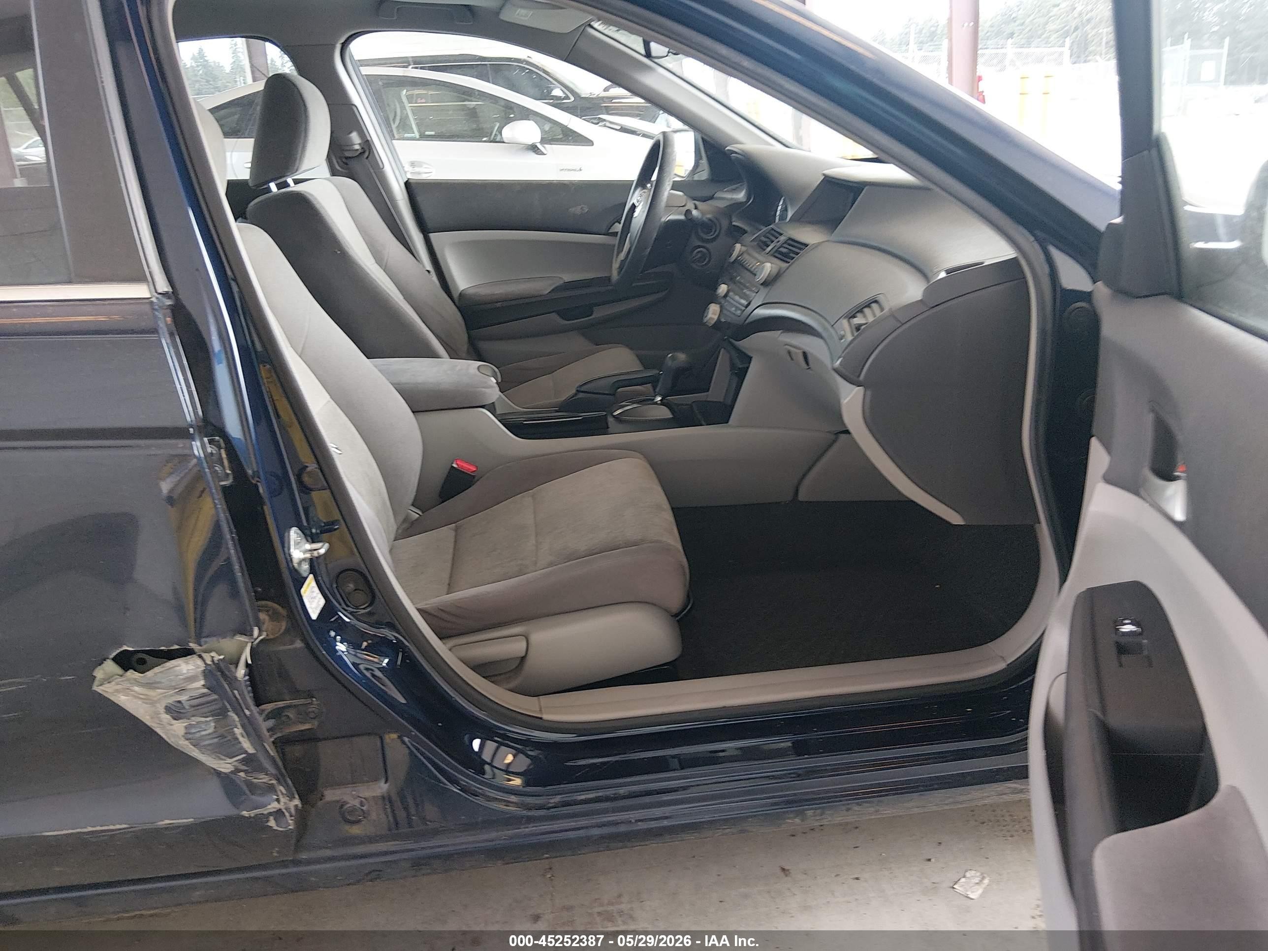 2009 Honda Accord 2.4 Lx Blue vin: 1HGCP26359A055591