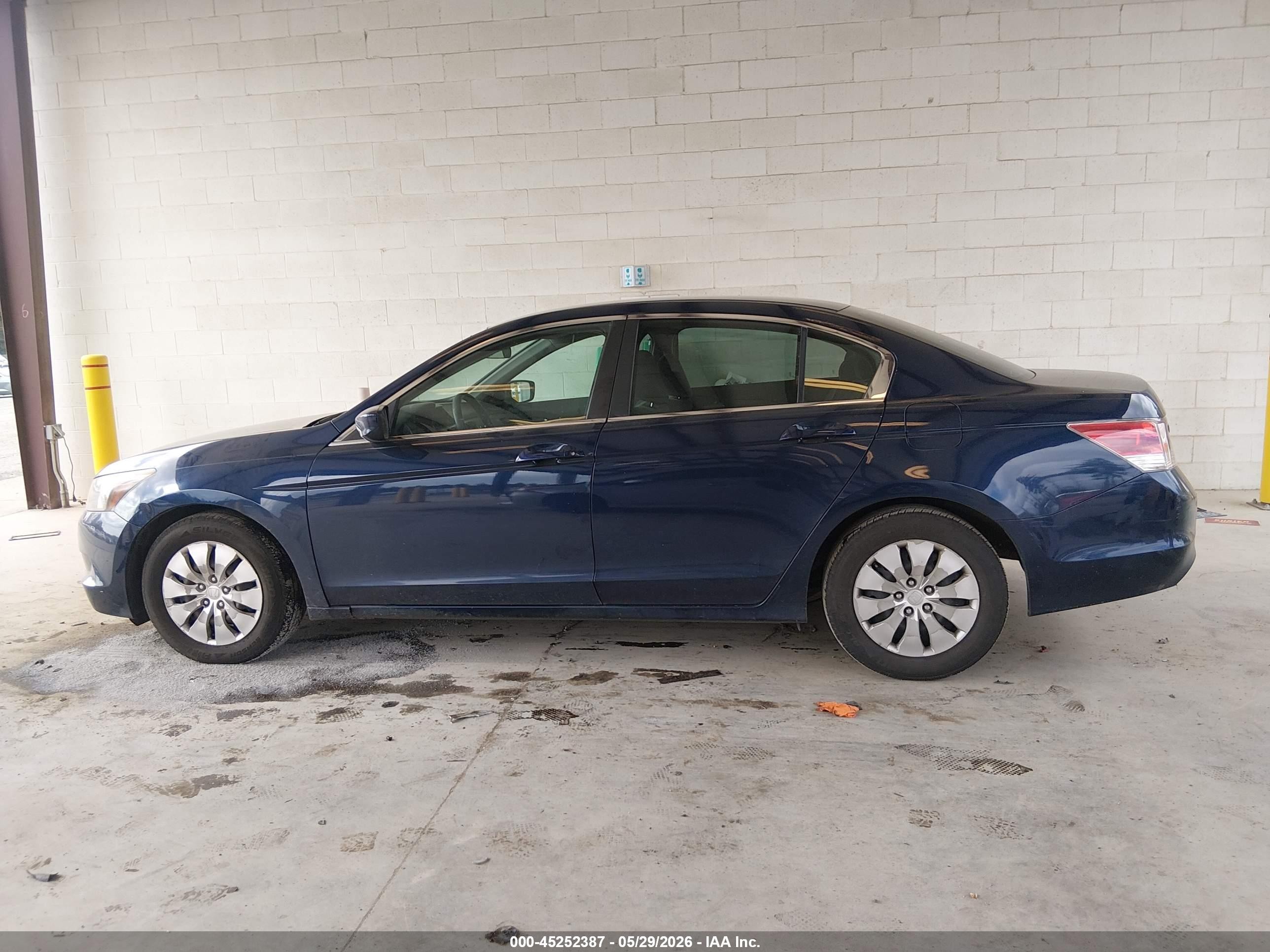2009 Honda Accord 2.4 Lx Blue vin: 1HGCP26359A055591