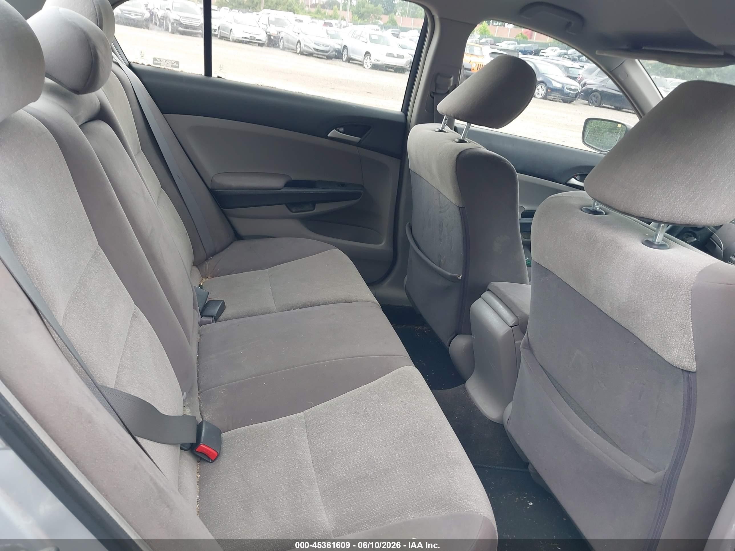 2009 Honda Accord 2.4 Lx Silver vin: 1HGCP26359A066686