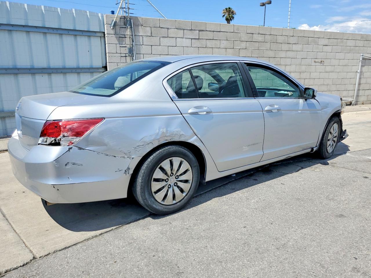 2009 Honda Accord Lx Серебряный vin: 1HGCP26359A196063