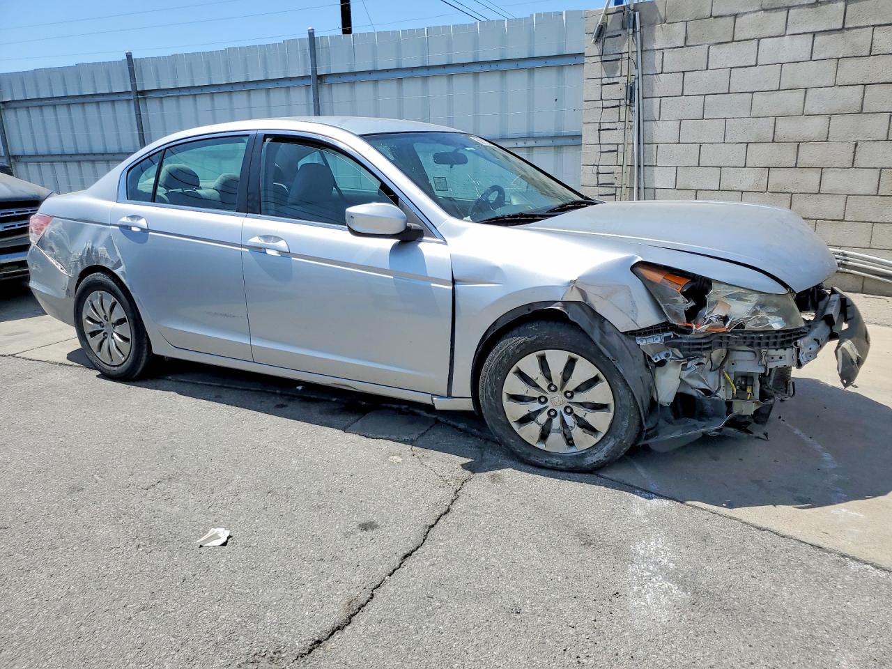 2009 Honda Accord Lx Серебряный vin: 1HGCP26359A196063