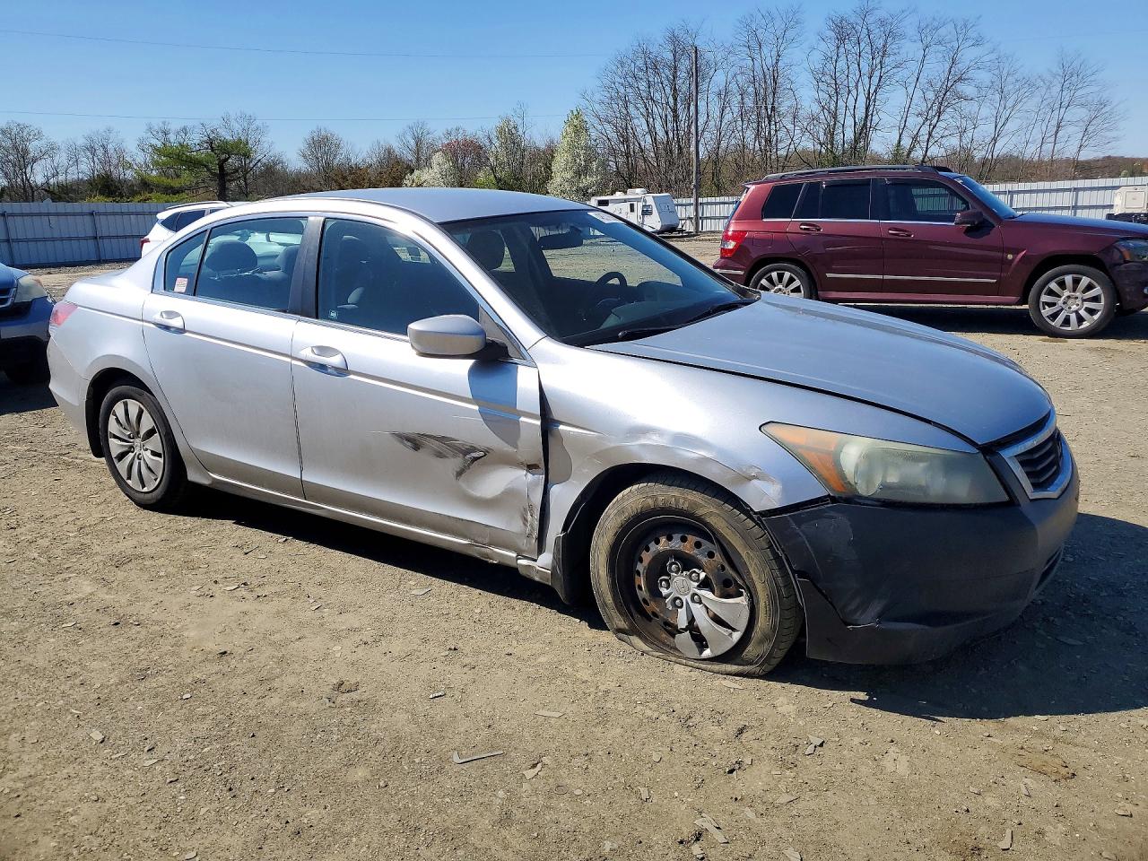 2008 Honda Accord Lx Silver vin: 1HGCP26368A116705