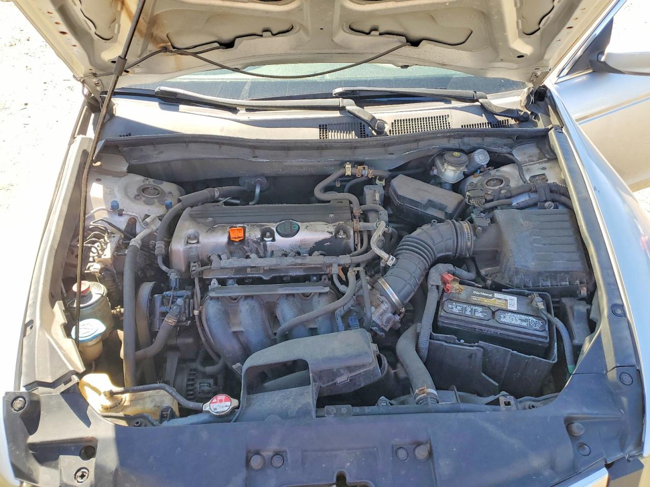 2008 Honda Accord Lx Silver vin: 1HGCP26368A116705