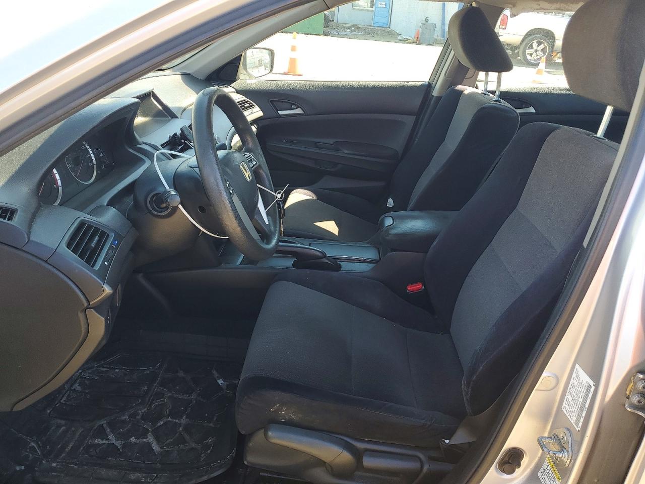 2008 Honda Accord Lx Silver vin: 1HGCP26368A116705