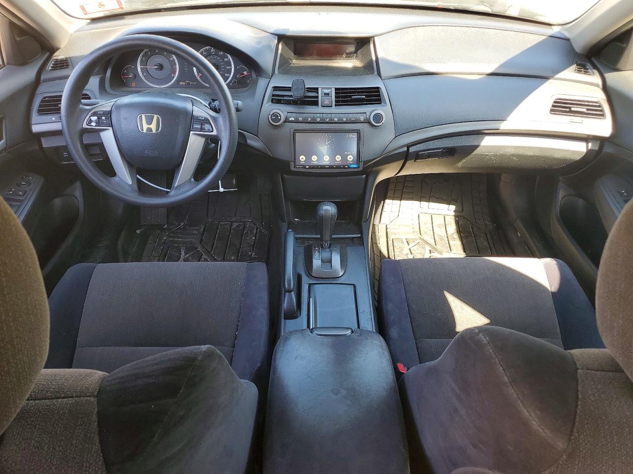 2008 Honda Accord Lx Silver vin: 1HGCP26368A116705