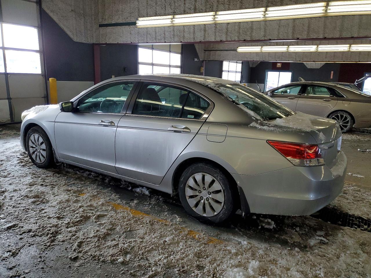 2009 Honda Accord Lx Silver vin: 1HGCP26369A033874