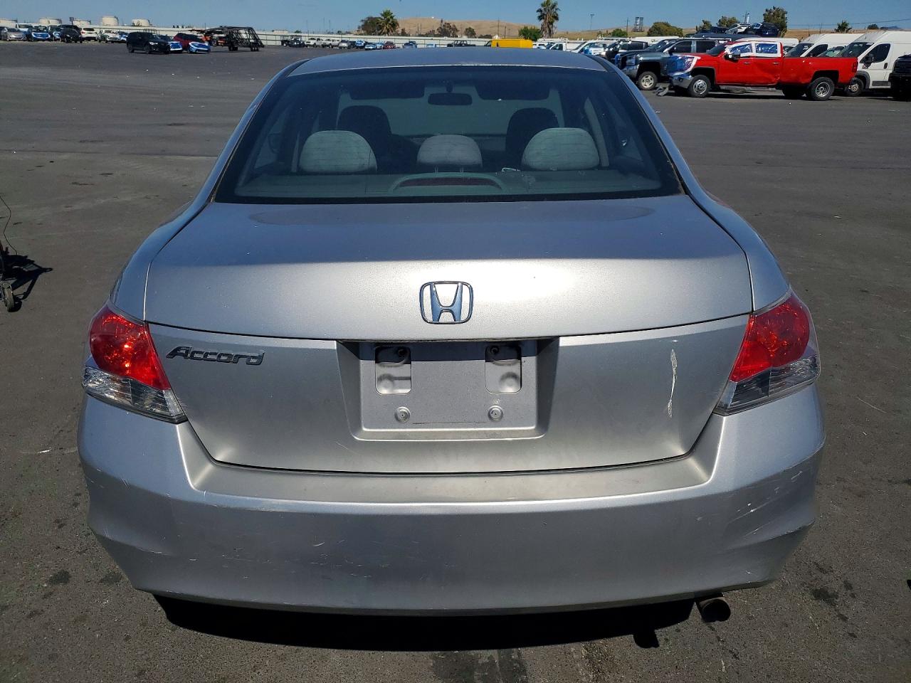 2009 Honda Accord Lx Silver vin: 1HGCP26369A035785