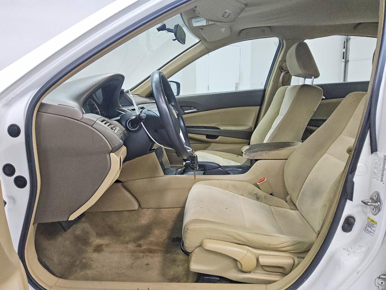 2009 Honda Accord Lx White vin: 1HGCP26369A060797