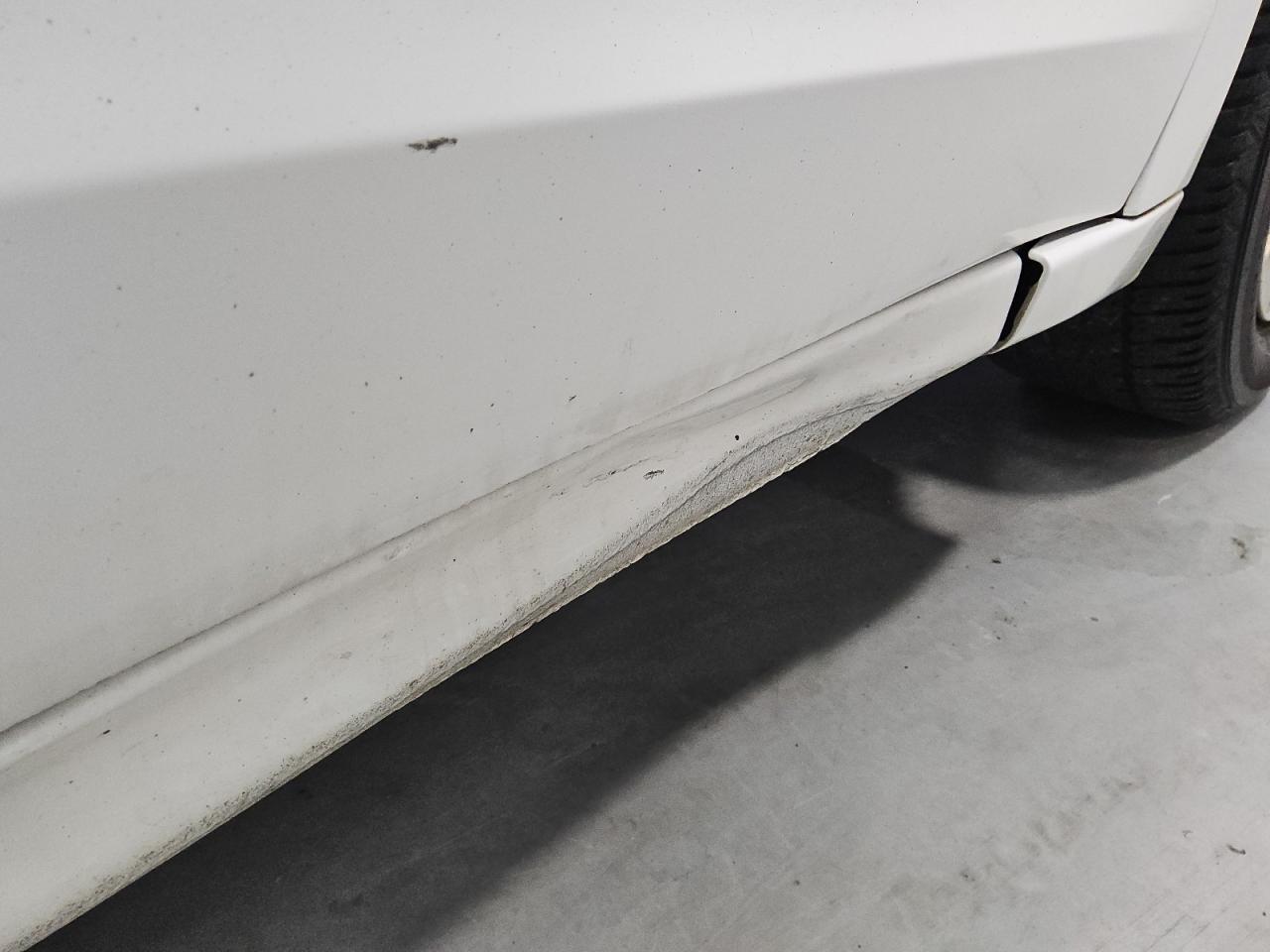 2009 Honda Accord Lx White vin: 1HGCP26369A060797 Damage: Right Rocker Panel, Dent(S) W/ Paint Dmg, > 12 Inches