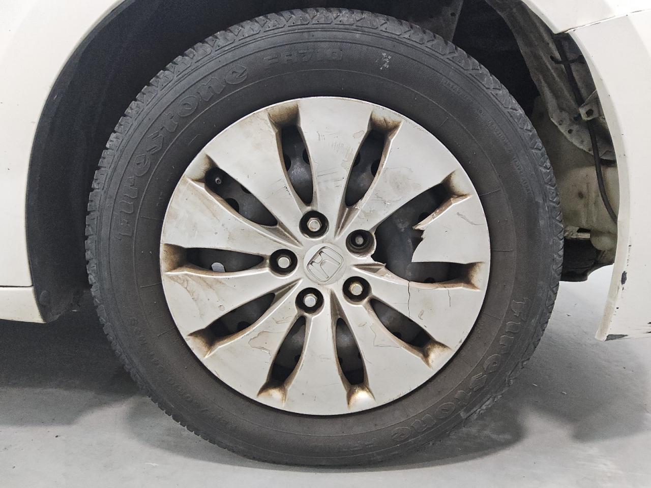 2009 Honda Accord Lx White vin: 1HGCP26369A060797 Damage: Right Front Wheel Cover, Broken, Replacement Required
