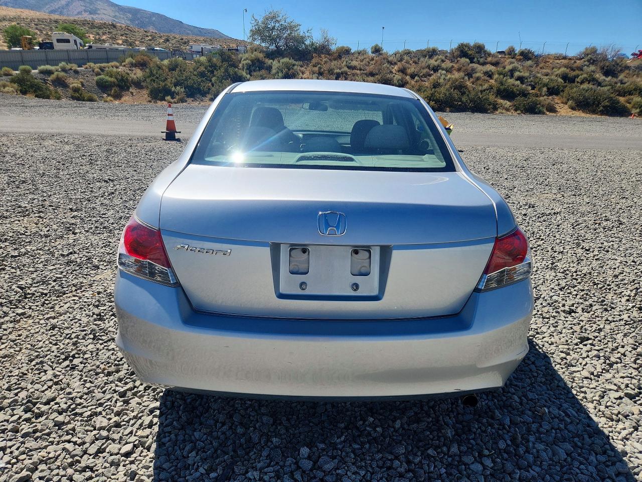 2009 Honda Accord Lx Silver vin: 1HGCP26369A098028